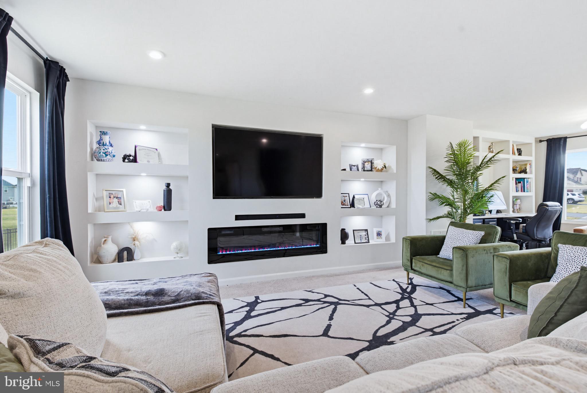 BRIDLE PATH - Residential