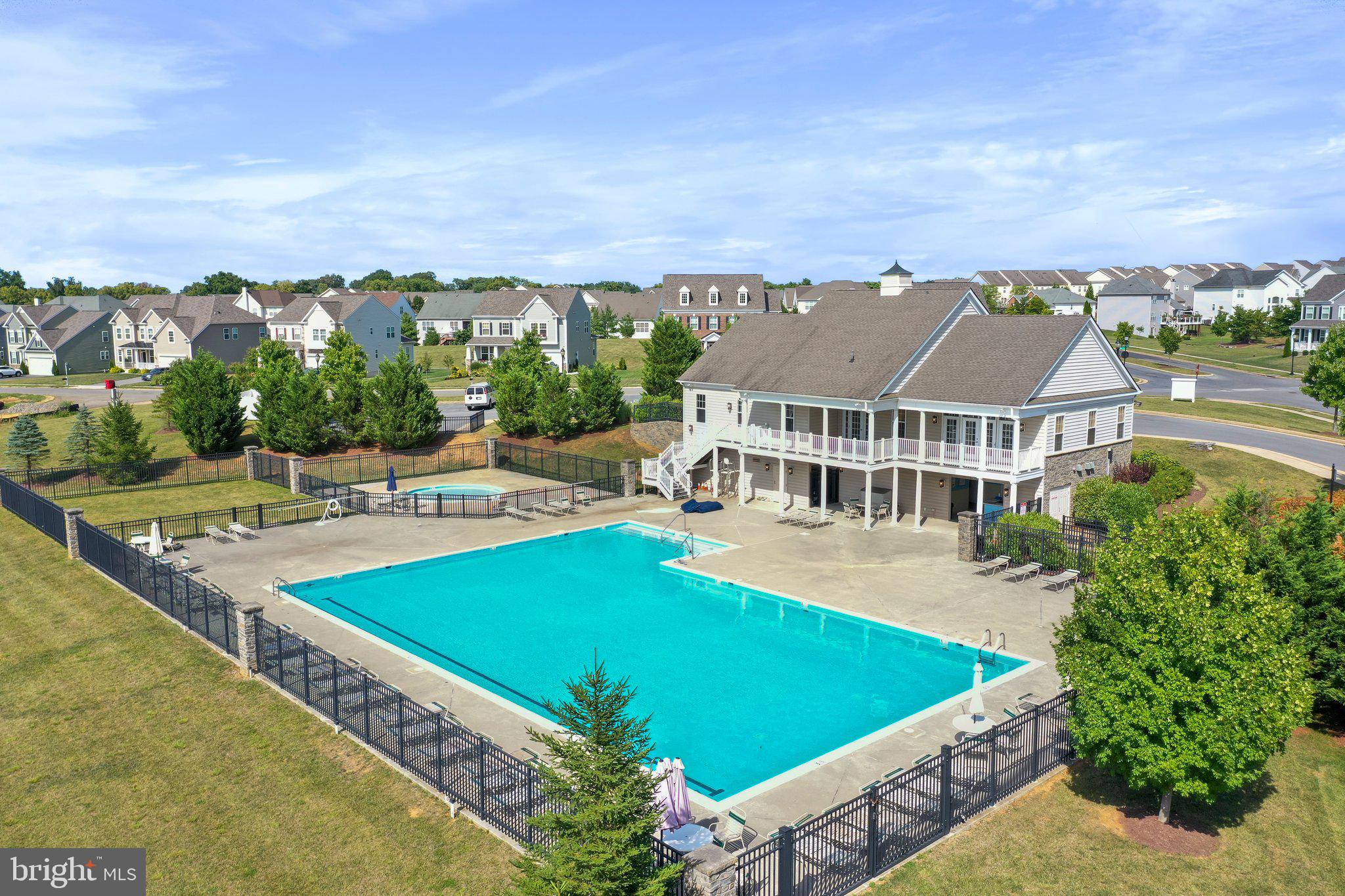 MARTINSBURG STATION - Residential