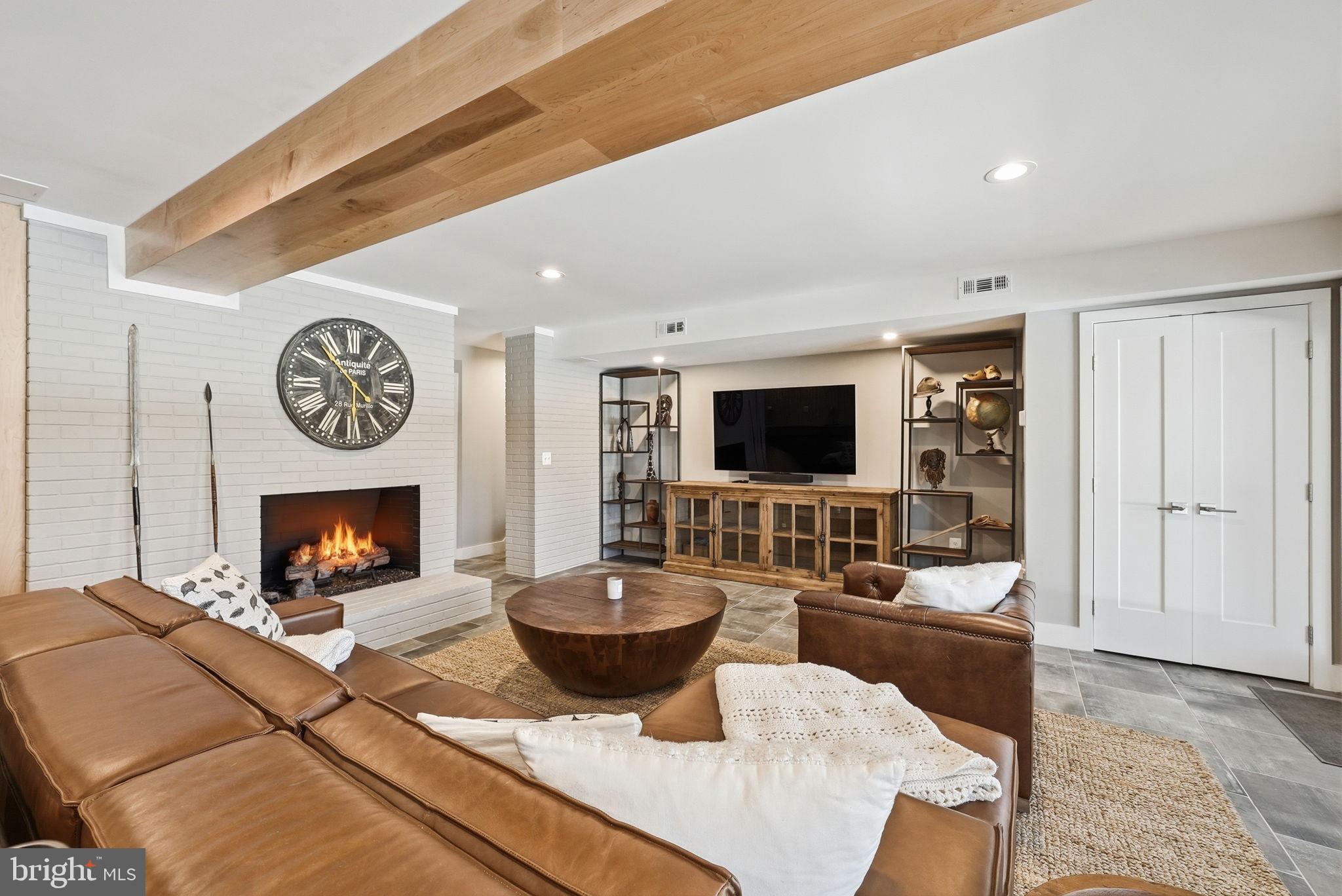 RICHLAND ACRES - Residential