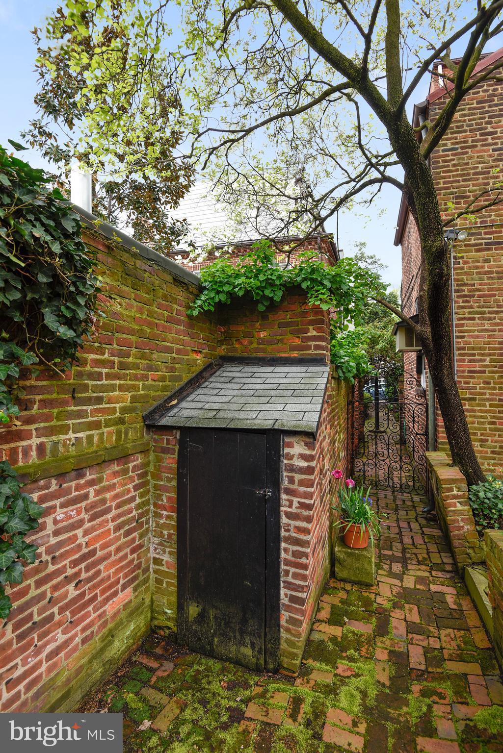 OLD TOWN - Residential