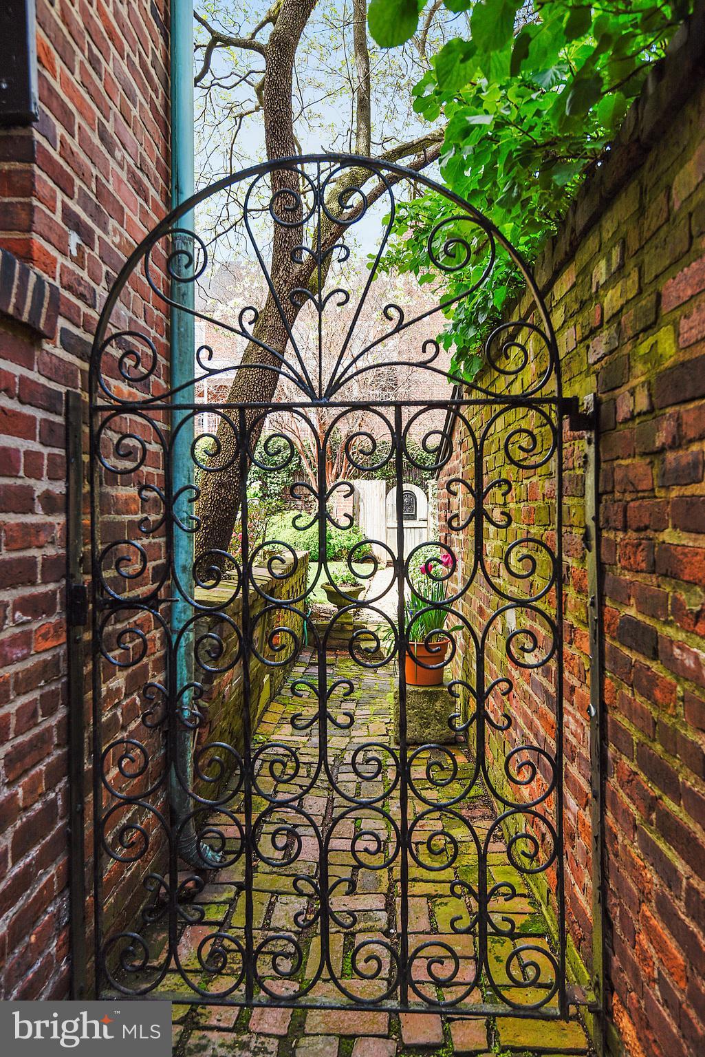 OLD TOWN - Residential