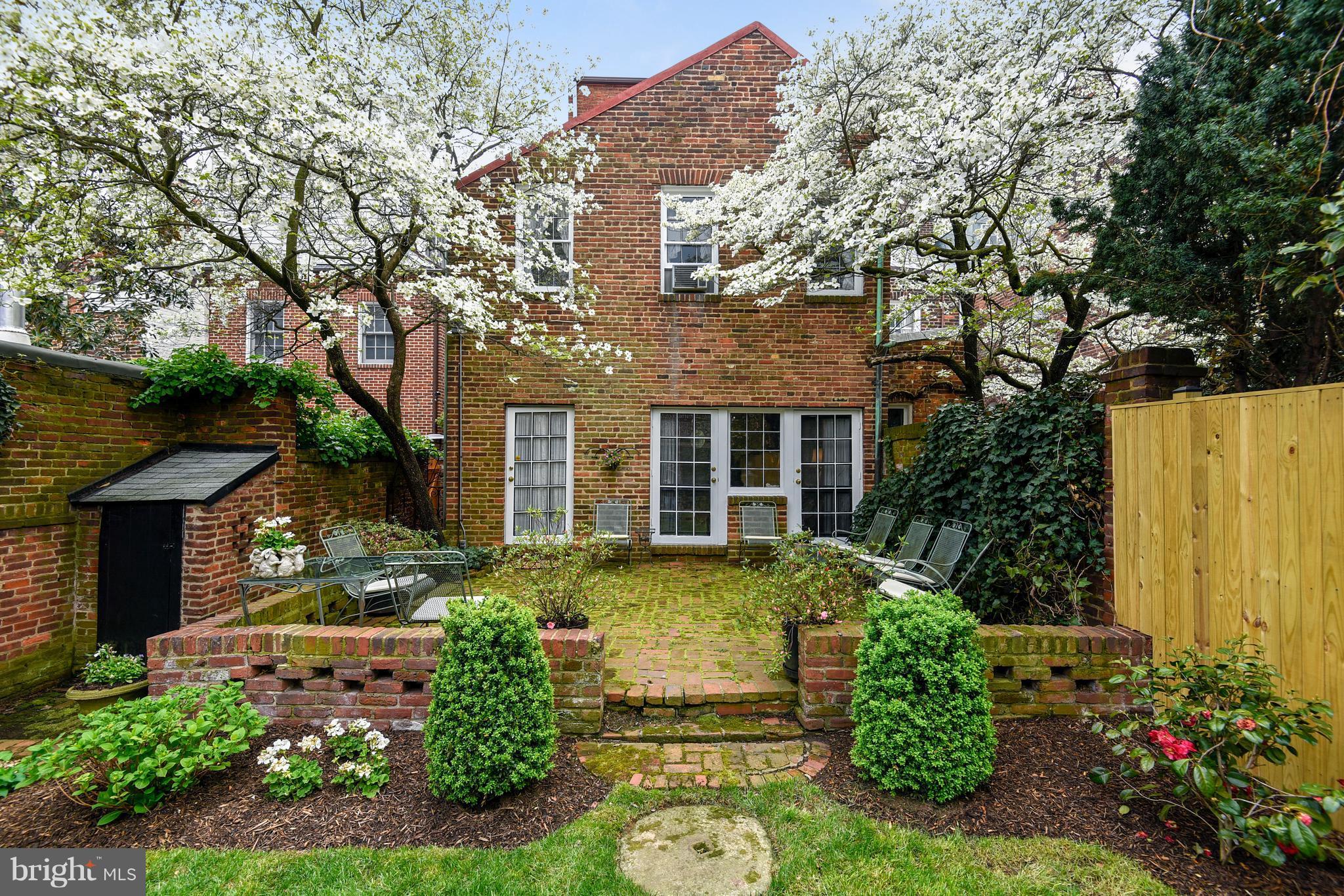 OLD TOWN - Residential