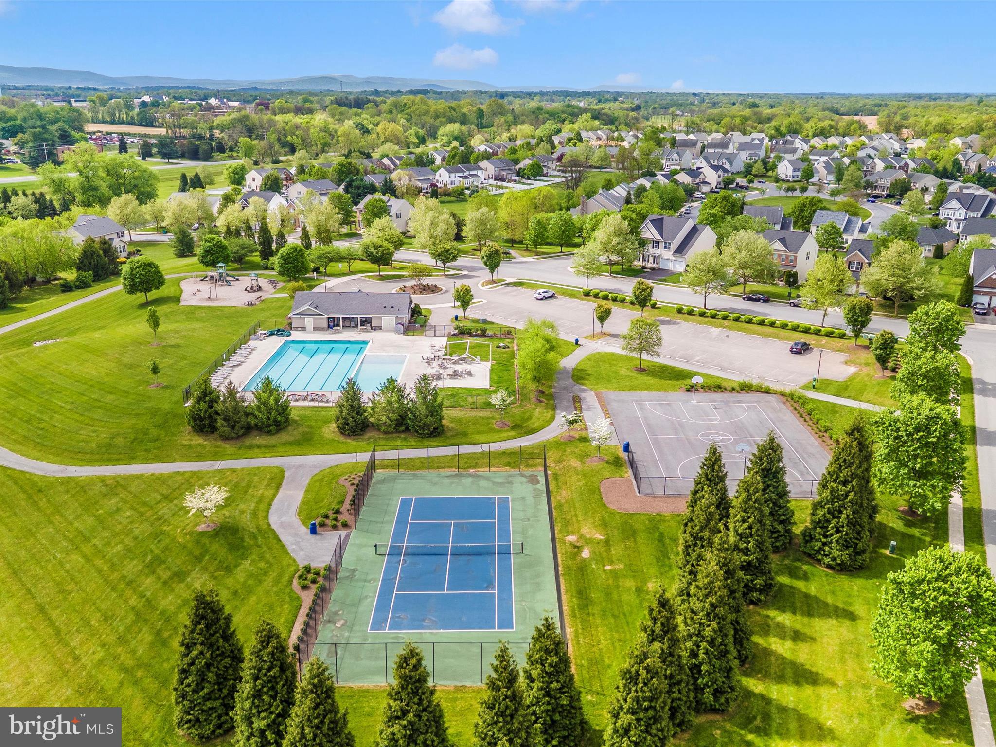 WESTFIELDS - Residential