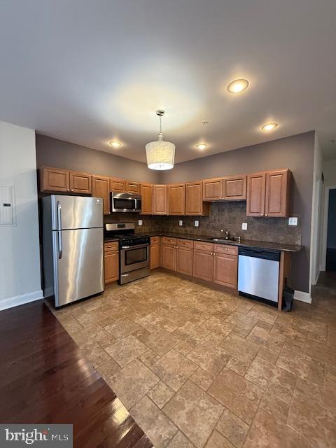 MARCONI PARK EAST - Residential Lease