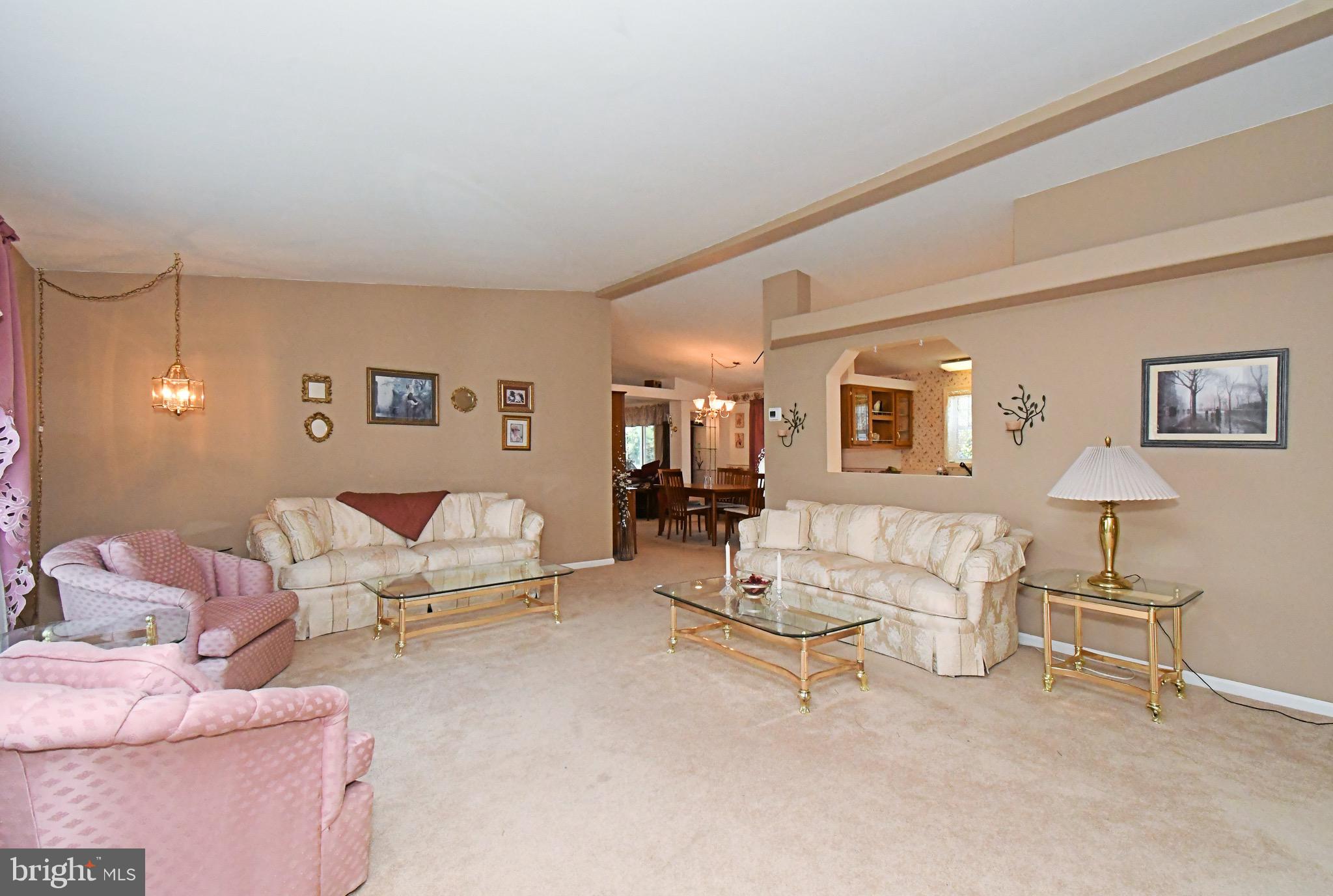 1047 SCENIC VIEW DRIVE