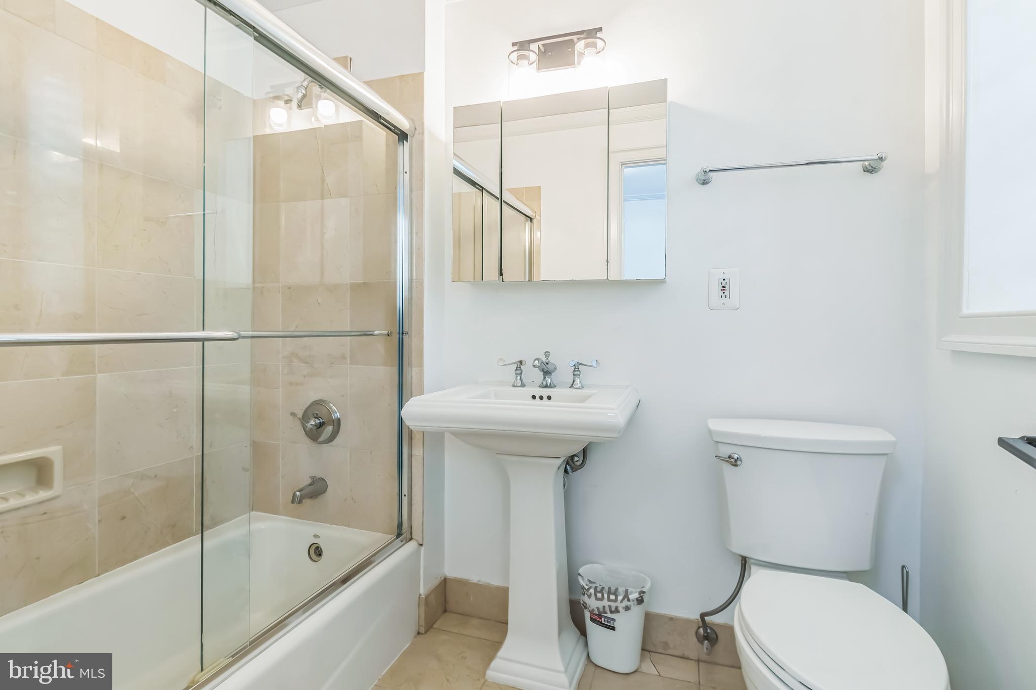 DUPONT - Residential Lease