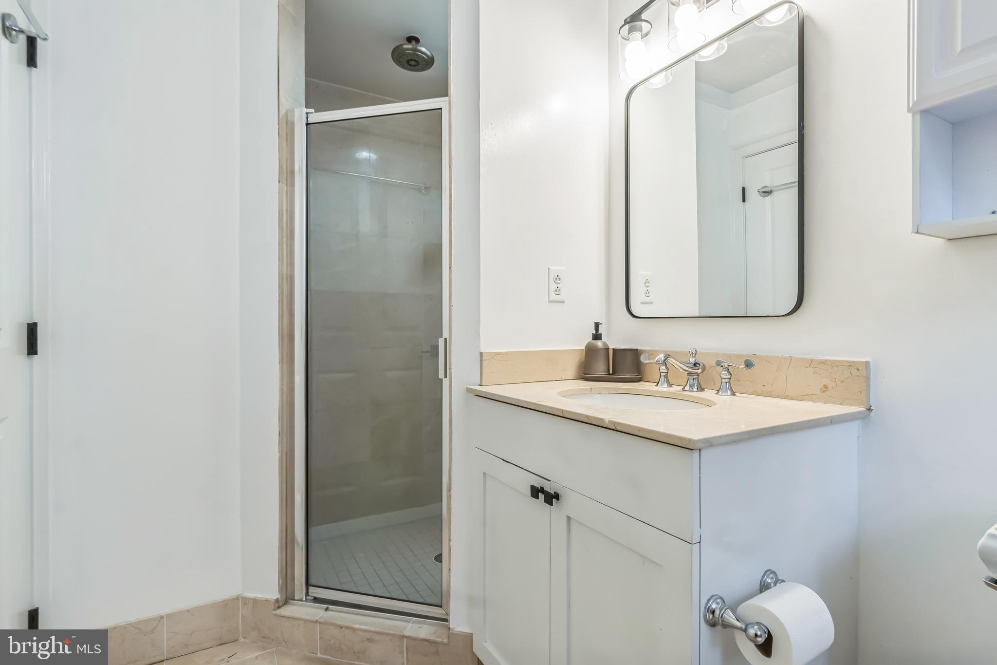 DUPONT - Residential Lease
