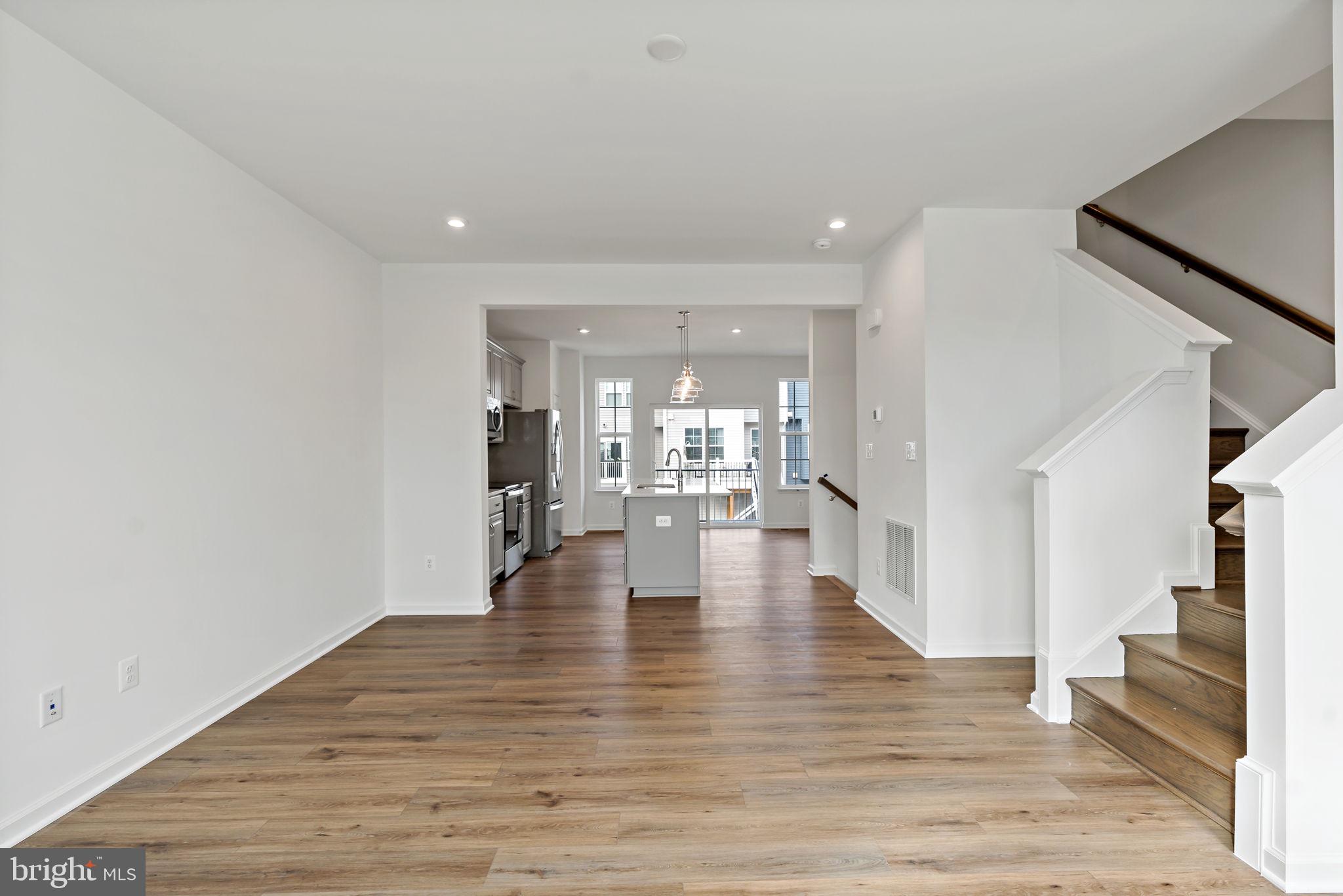 MARTINSBURG STATION - Residential