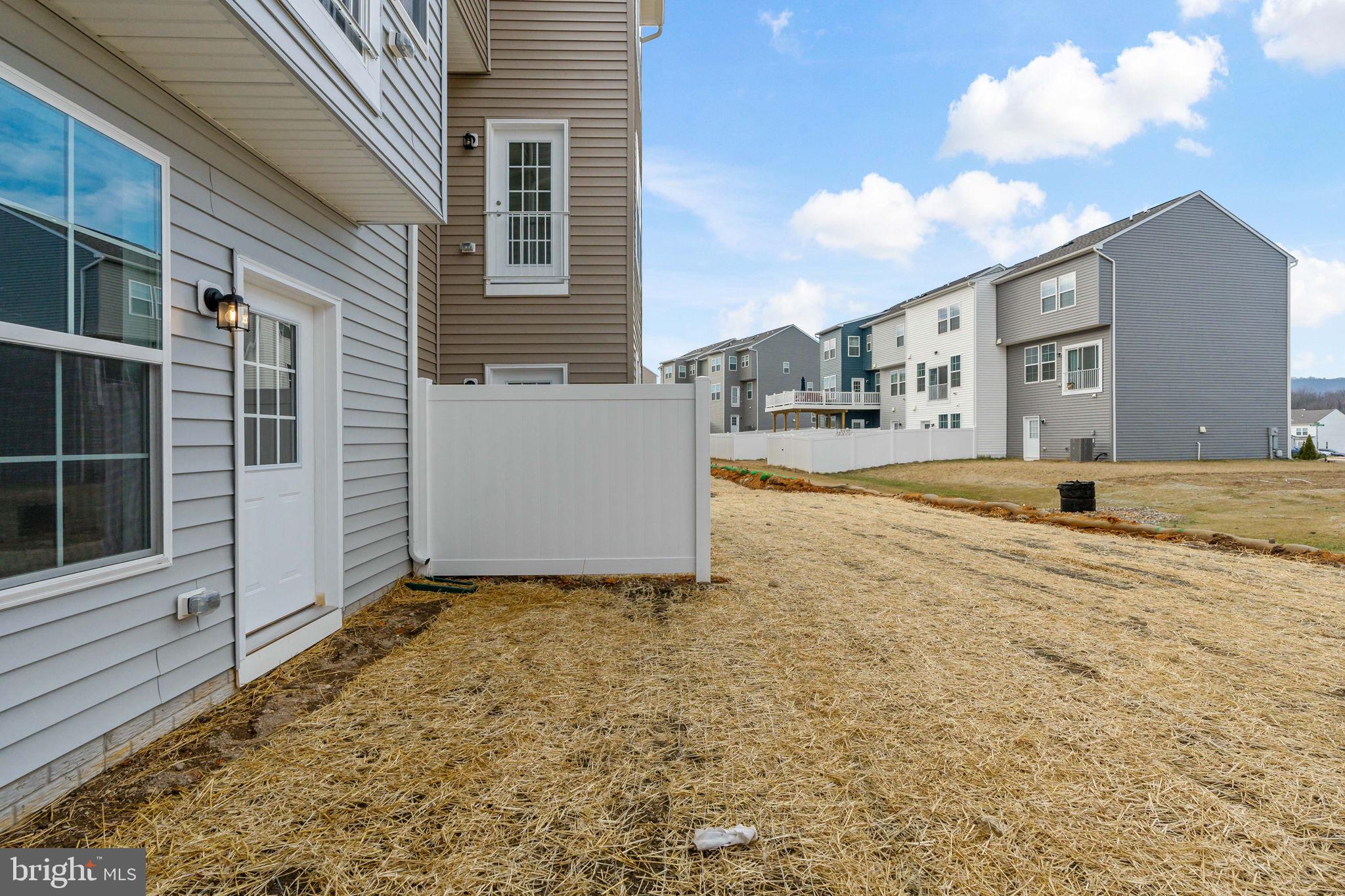 MARTINSBURG STATION - Residential