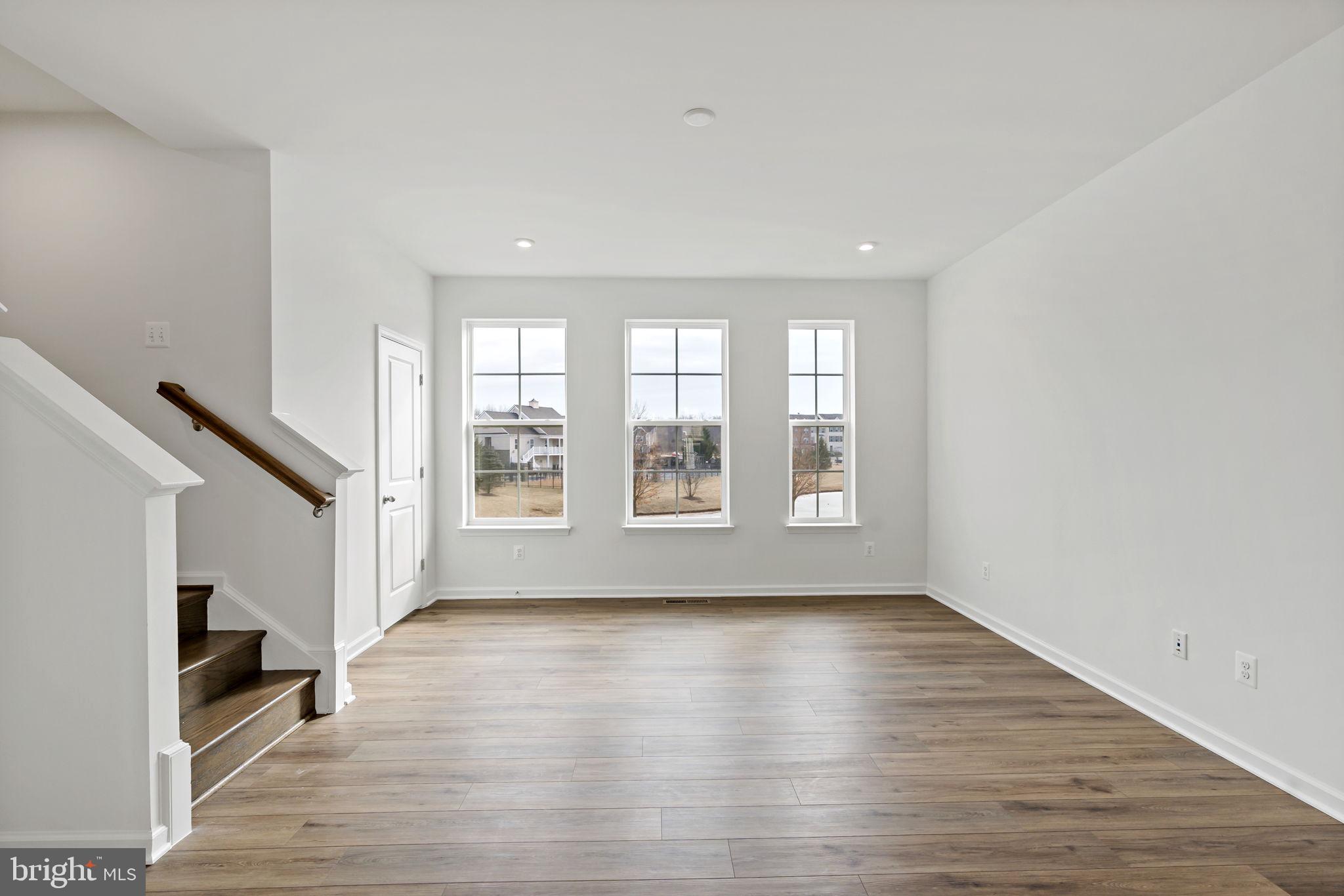 MARTINSBURG STATION - Residential