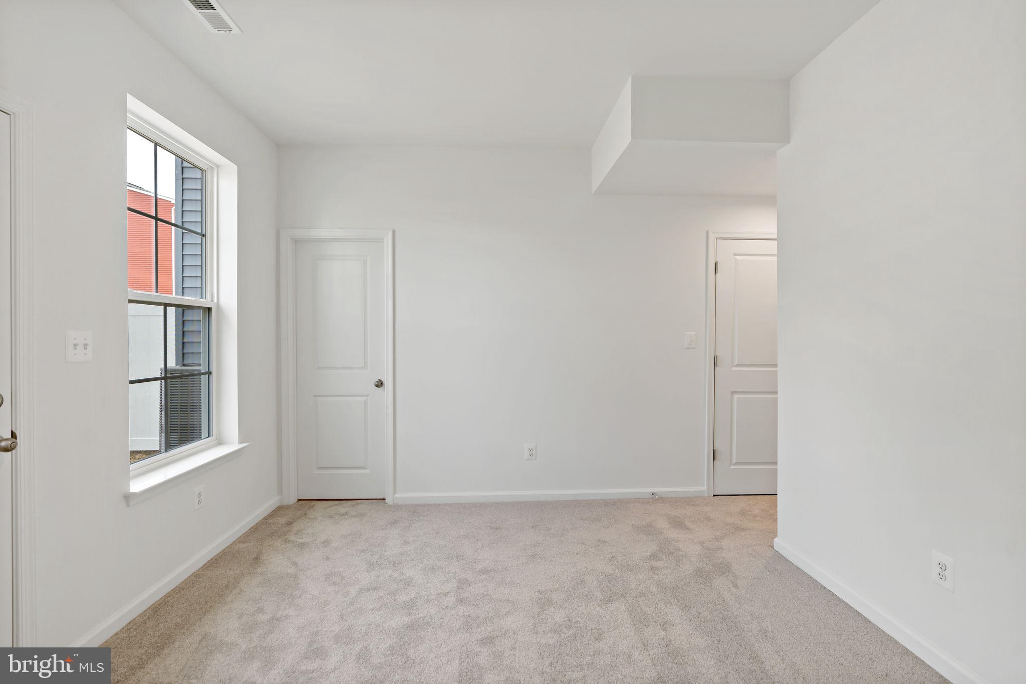 MARTINSBURG STATION - Residential