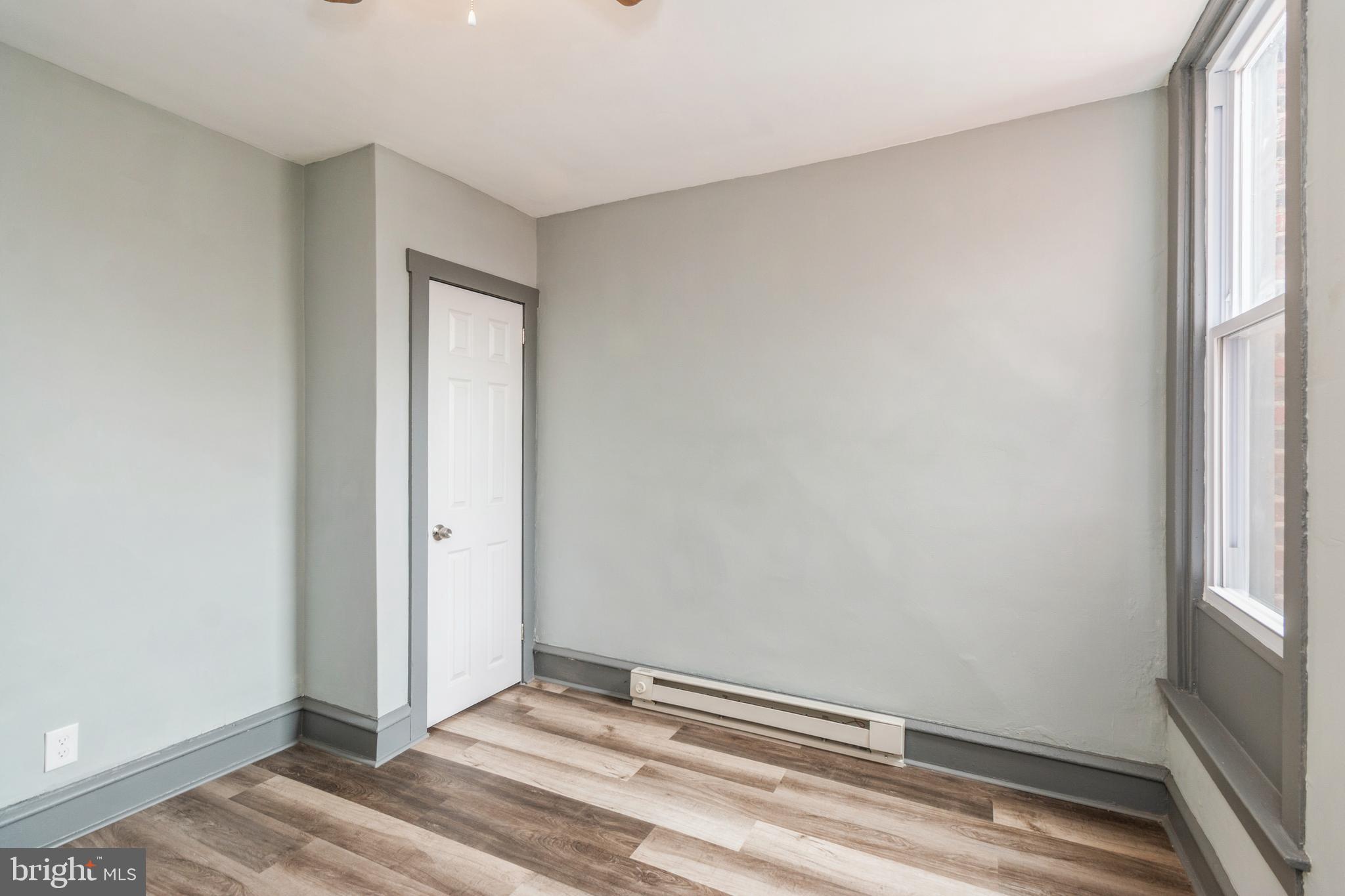 OXFORD CIRCLE - Residential