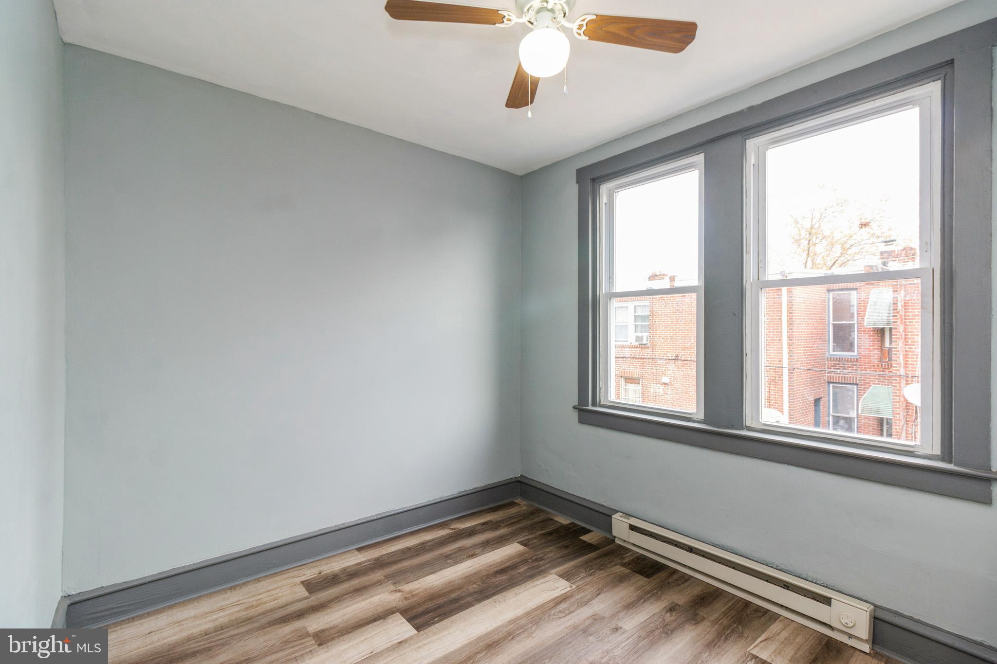 OXFORD CIRCLE - Residential