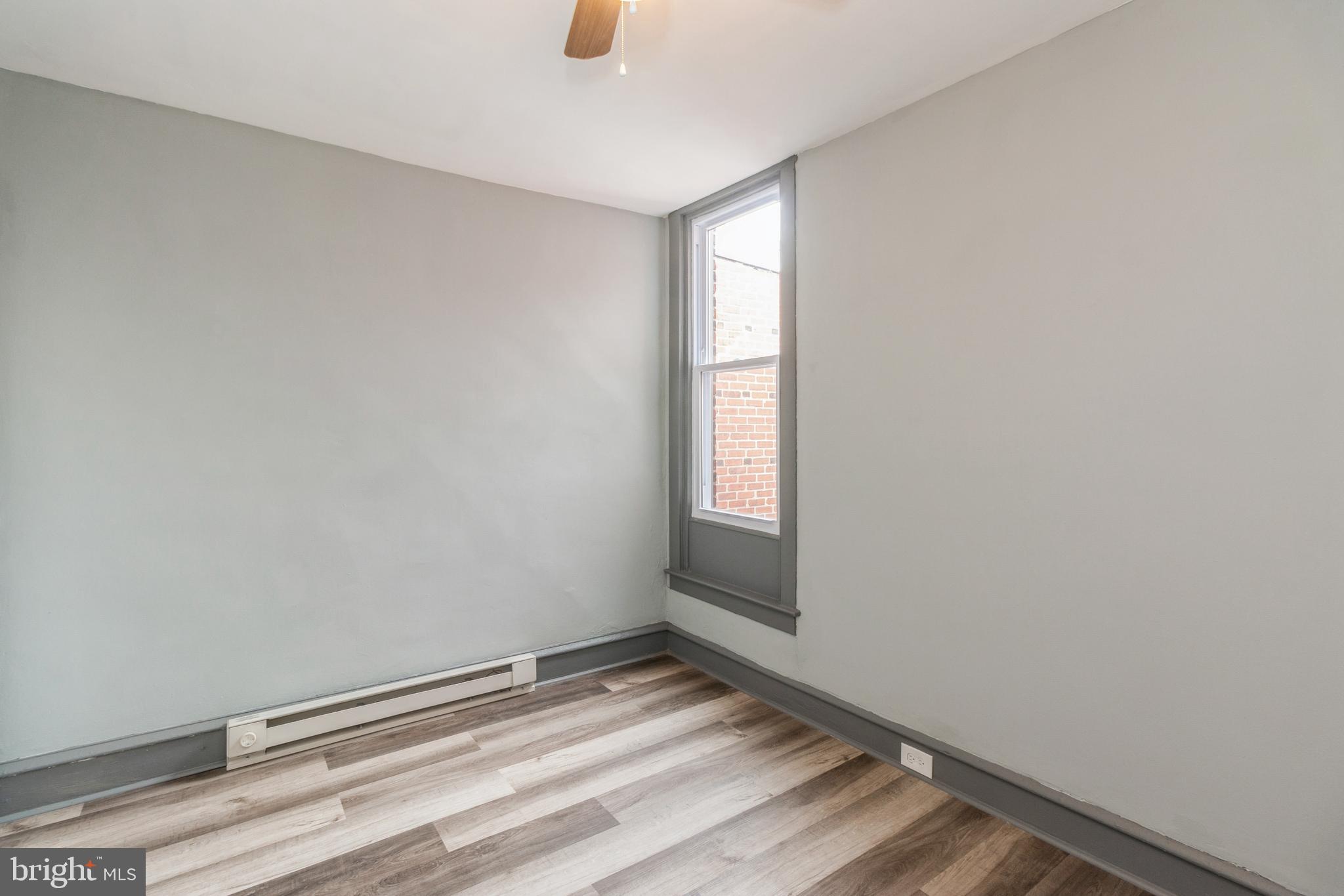 OXFORD CIRCLE - Residential