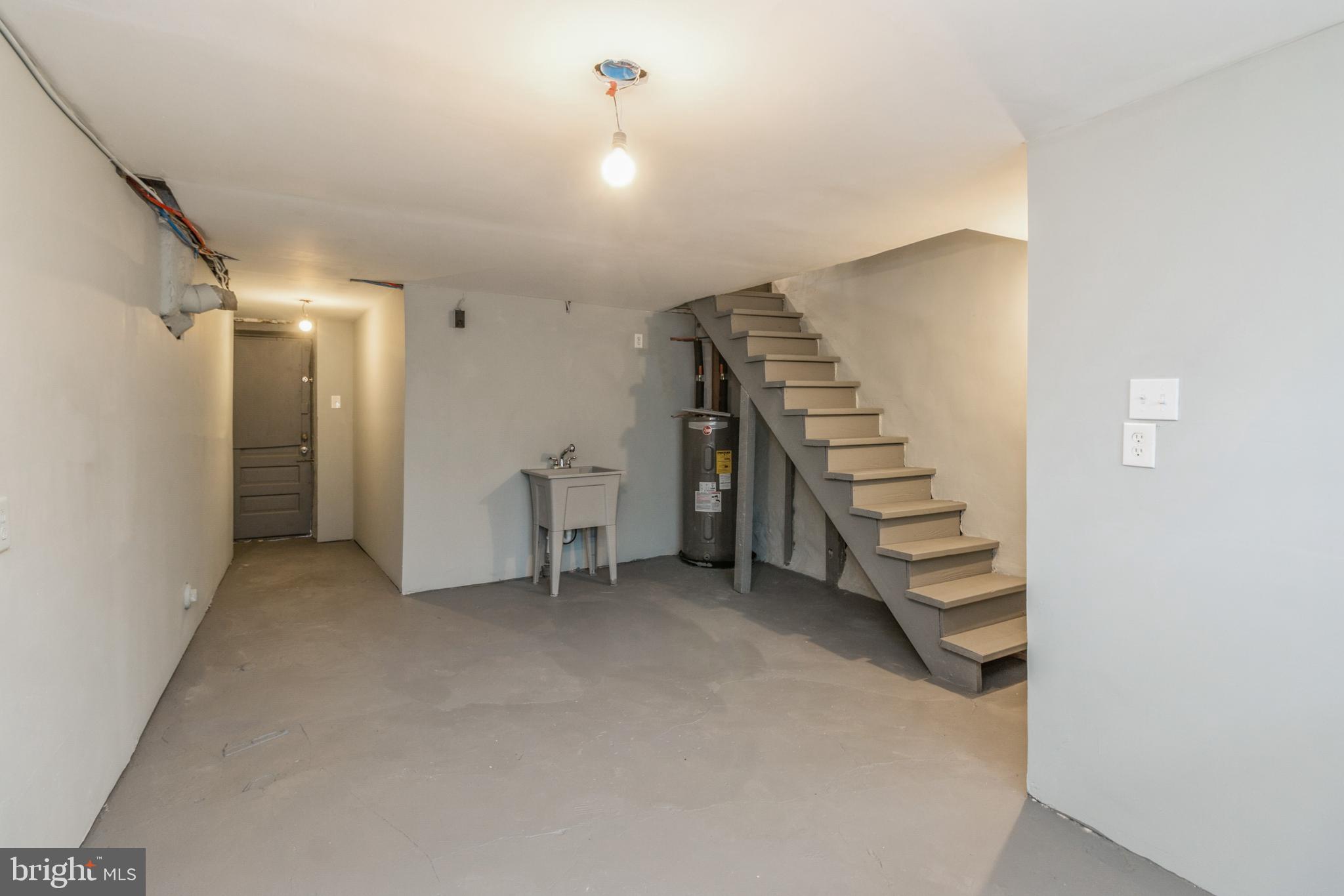 OXFORD CIRCLE - Residential