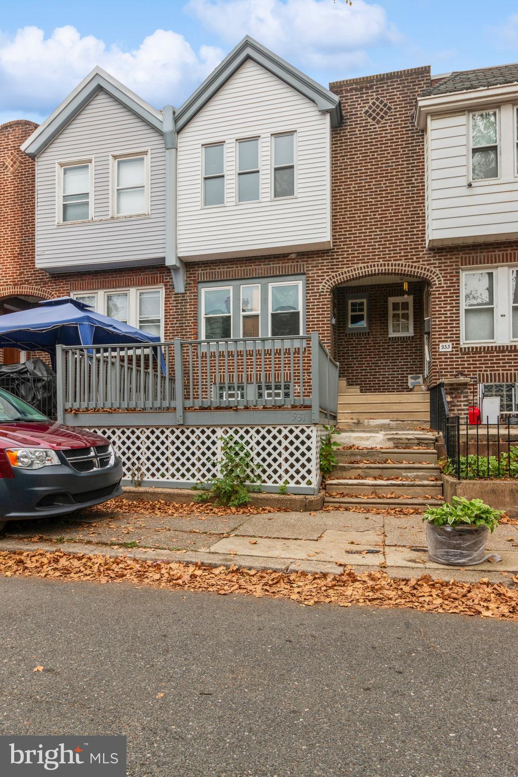 OXFORD CIRCLE - Residential