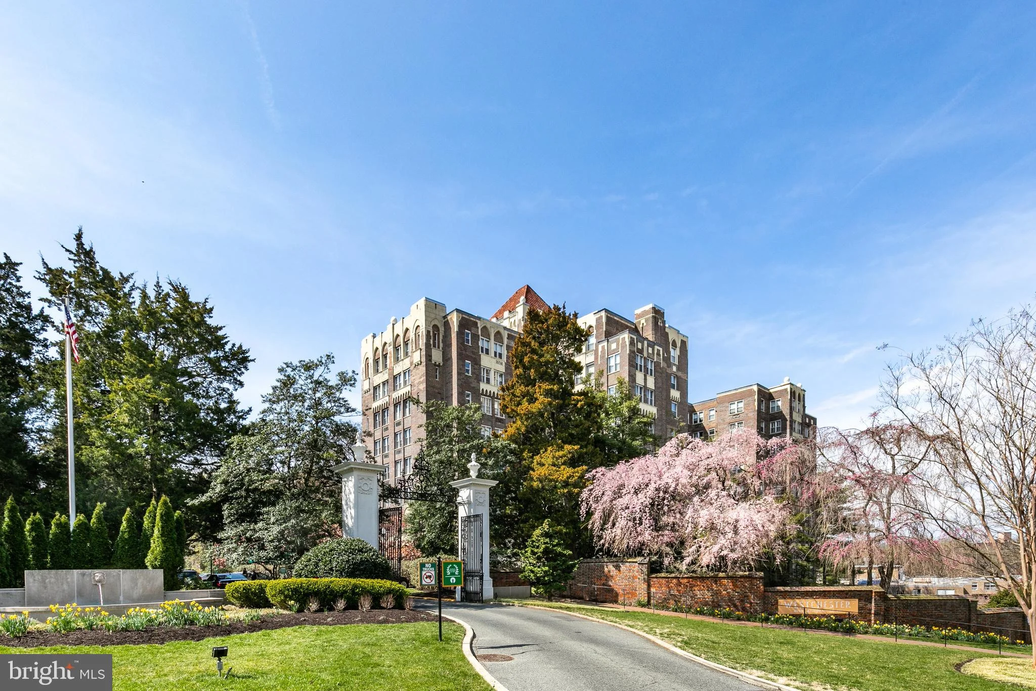 4000 Cathedral Avenue NW Unit 203B
