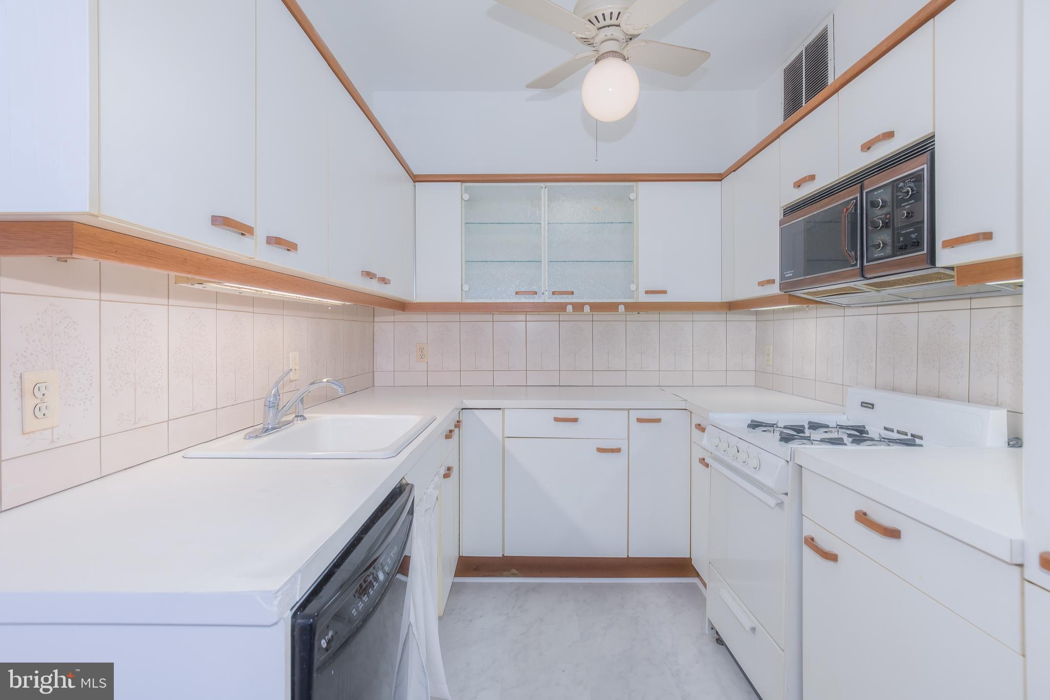 OBSERVATORY CIRCLE - Residential