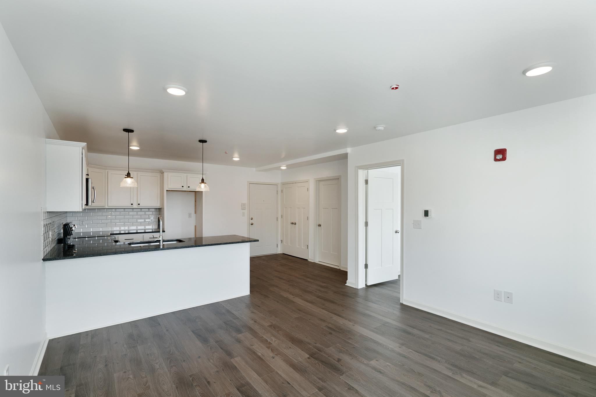 ROXBOROUGH - Residential Lease