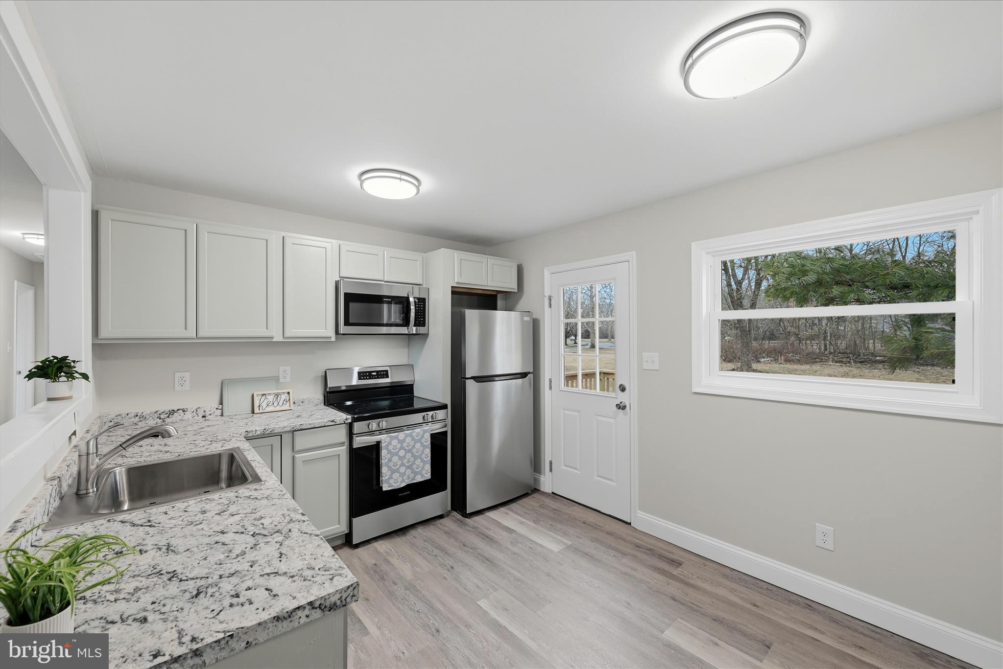 2967 S PLEASANT VALLEY ROAD