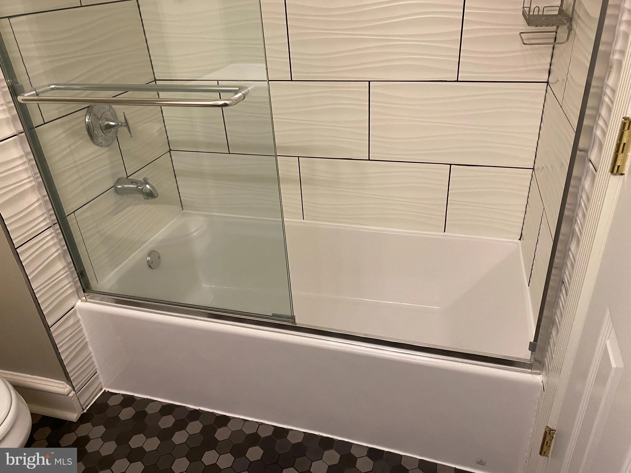 Additional image 101 of 915 C Street SE, Washington, DC 20003