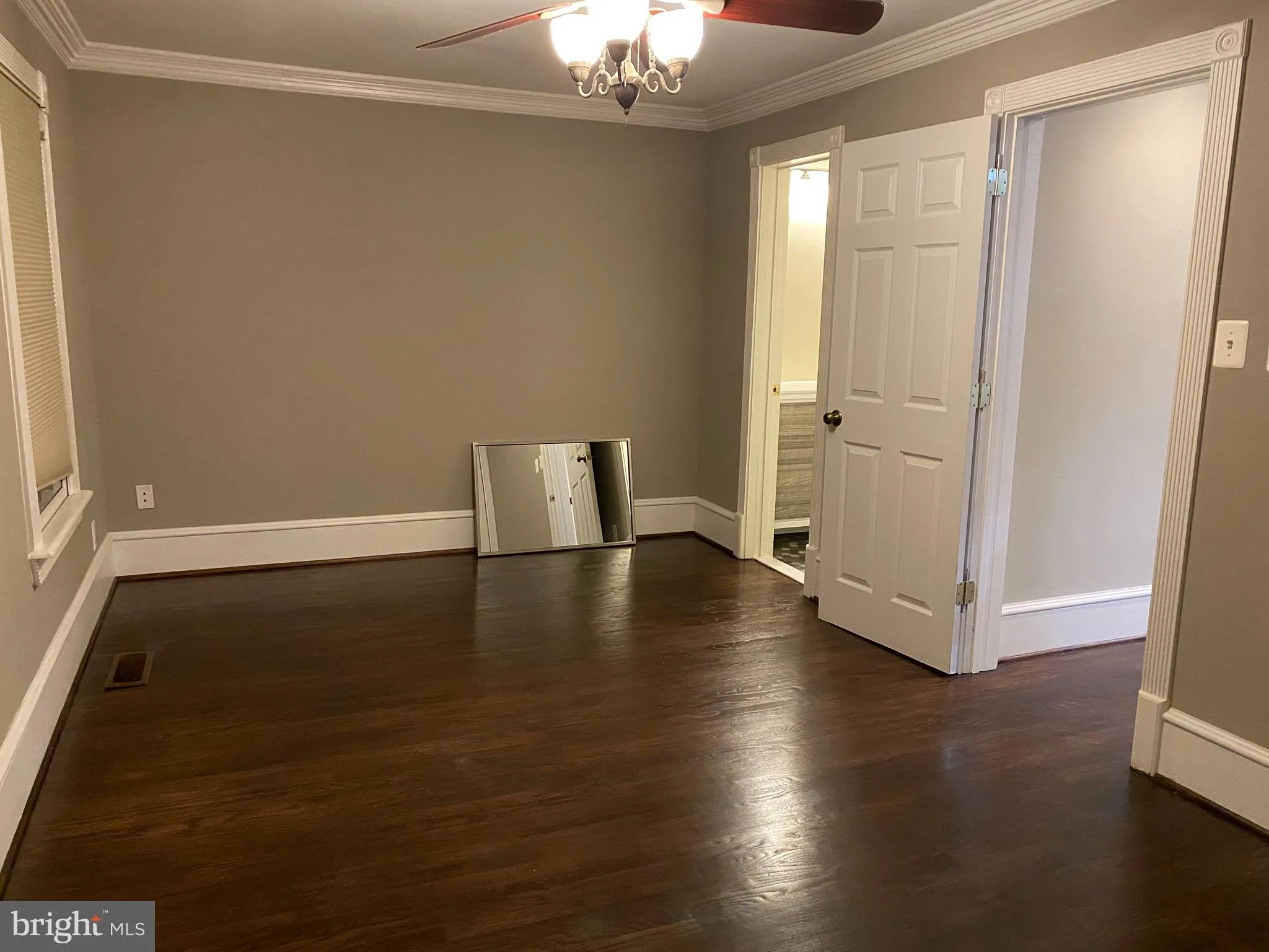 Additional image 133 of 915 C Street SE, Washington, DC 20003