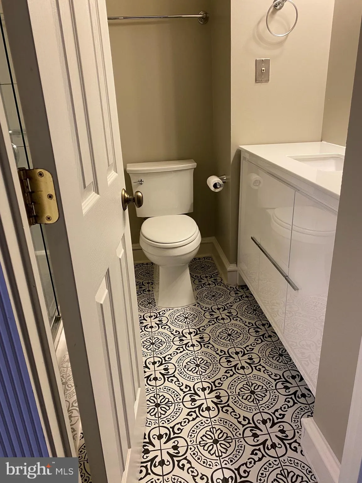 Additional image 91 of 915 C Street SE, Washington, DC 20003