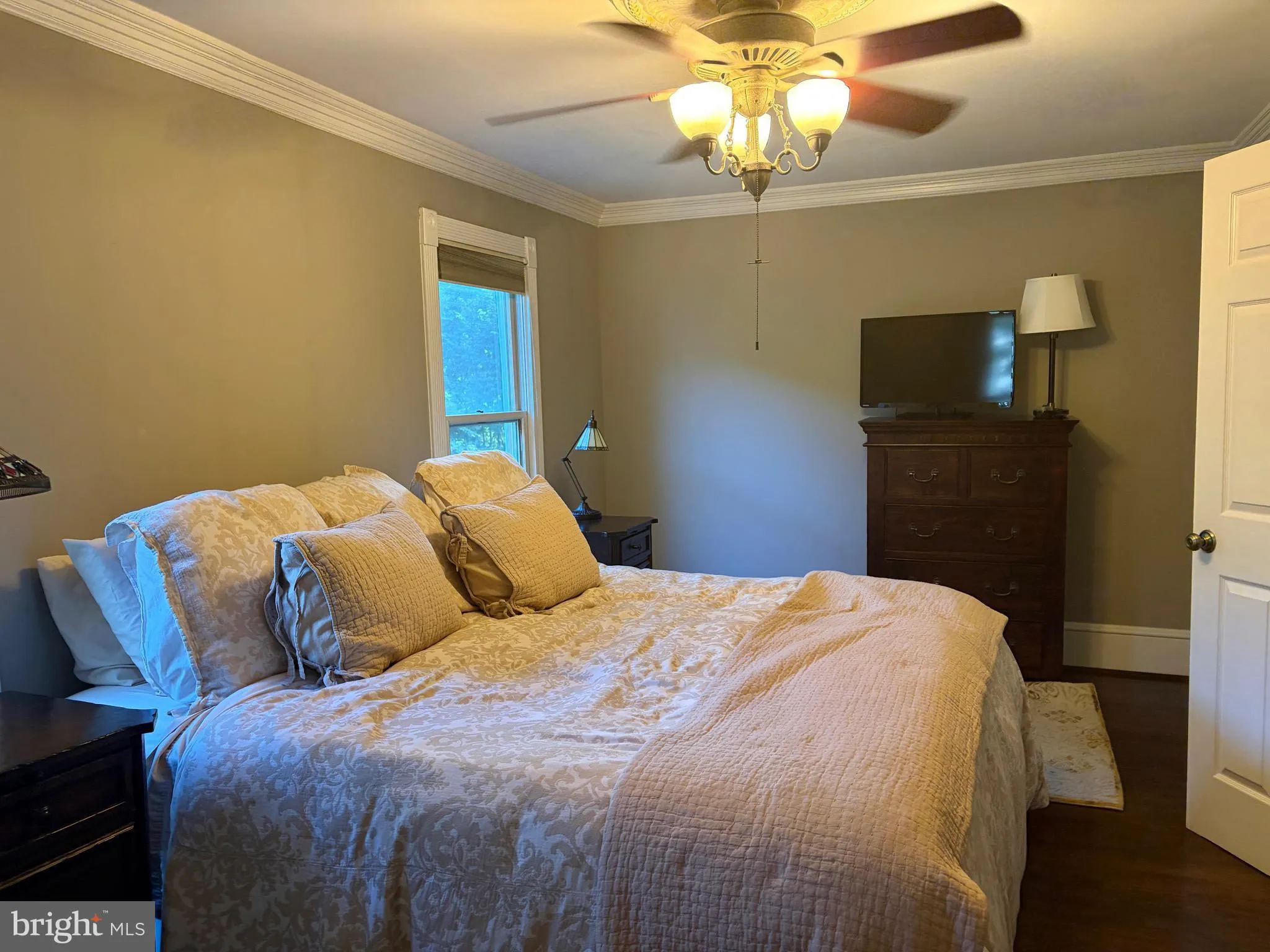 Additional image 100 of 915 C Street SE, Washington, DC 20003
