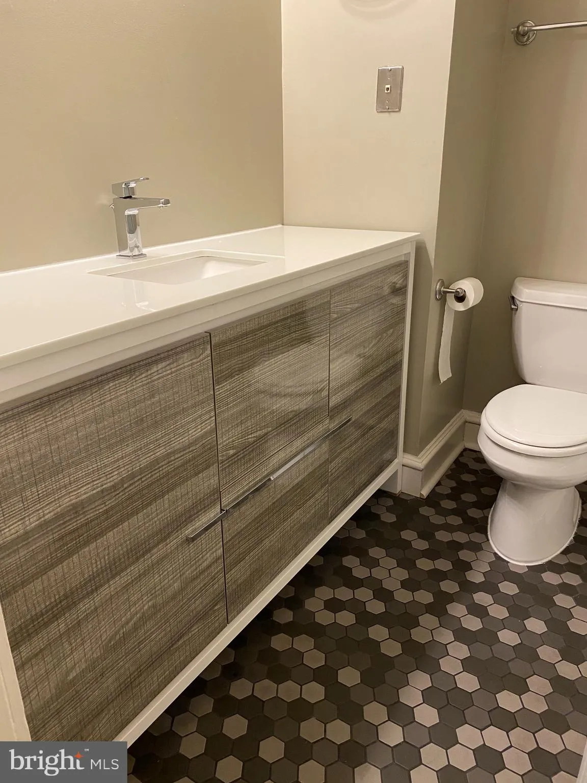 Additional image 93 of 915 C Street SE, Washington, DC 20003