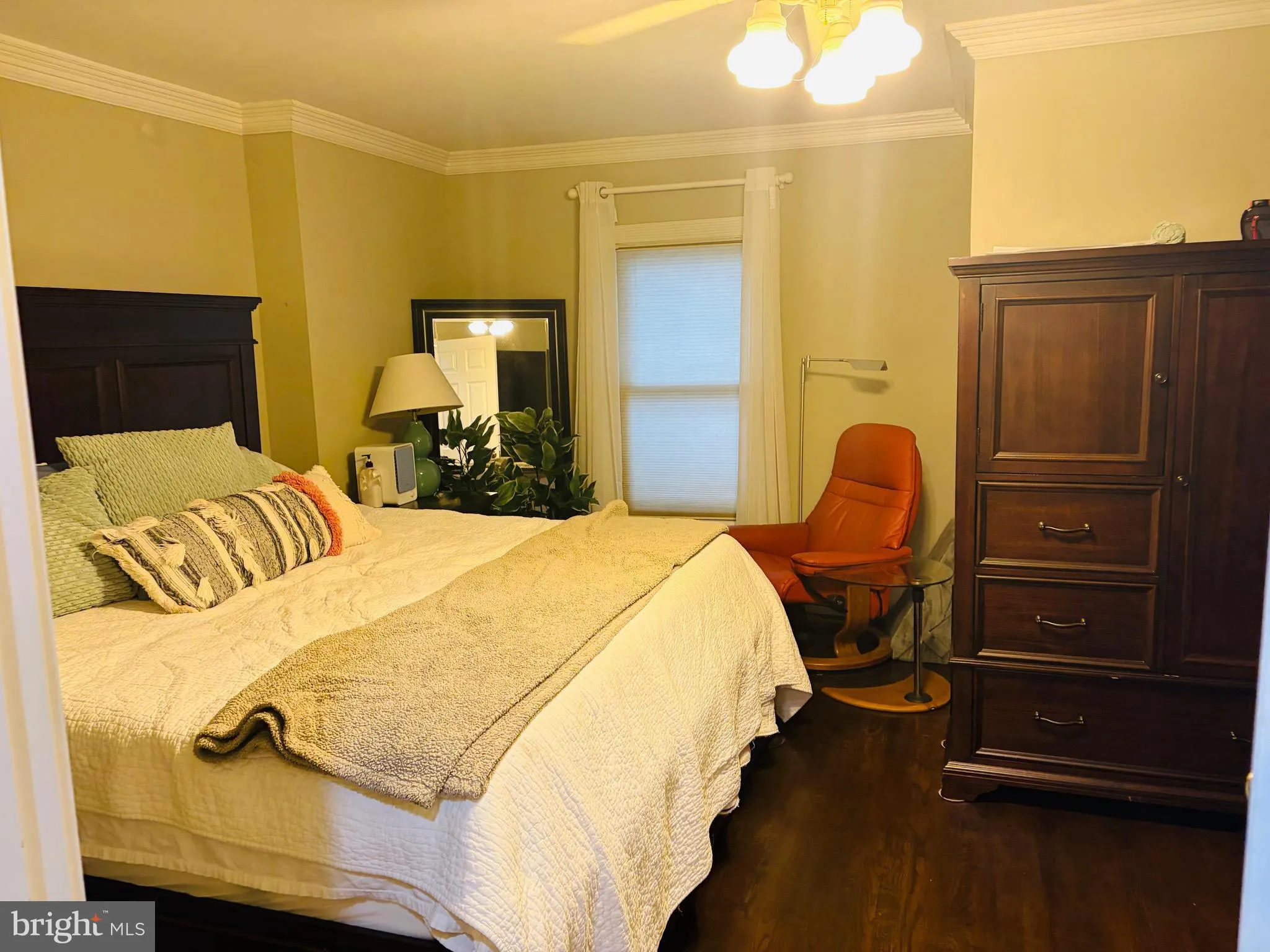 Additional image 98 of 915 C Street SE, Washington, DC 20003