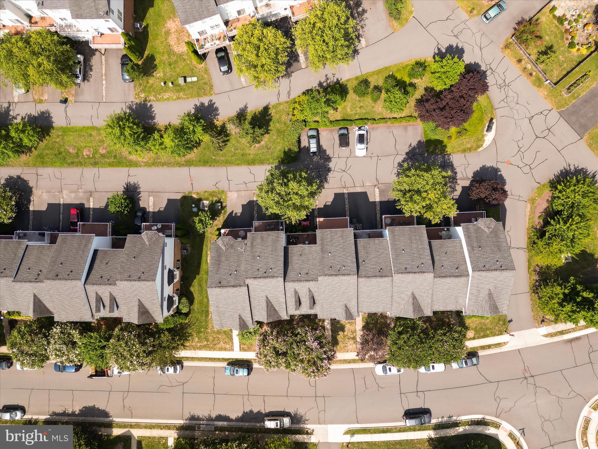 LOUDOUN VALLEY ESTATES - Residential