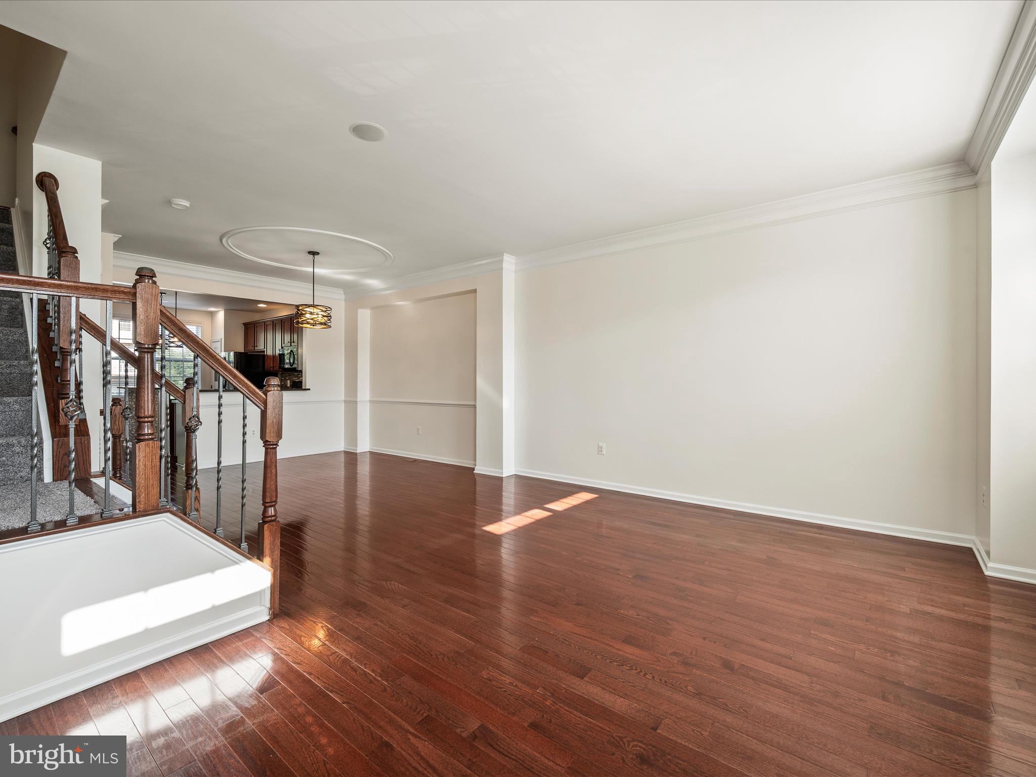 LOUDOUN VALLEY ESTATES - Residential