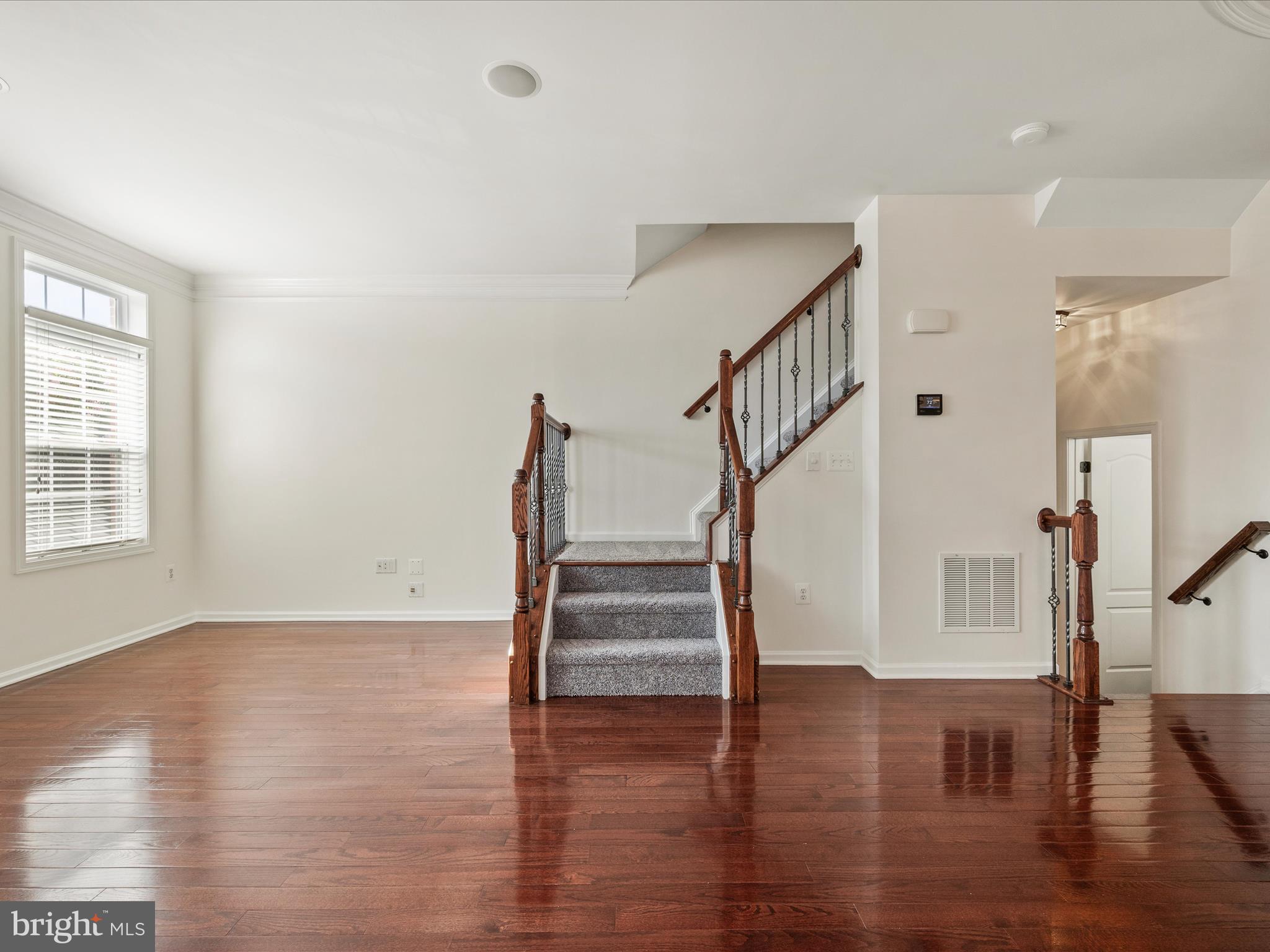 LOUDOUN VALLEY ESTATES - Residential