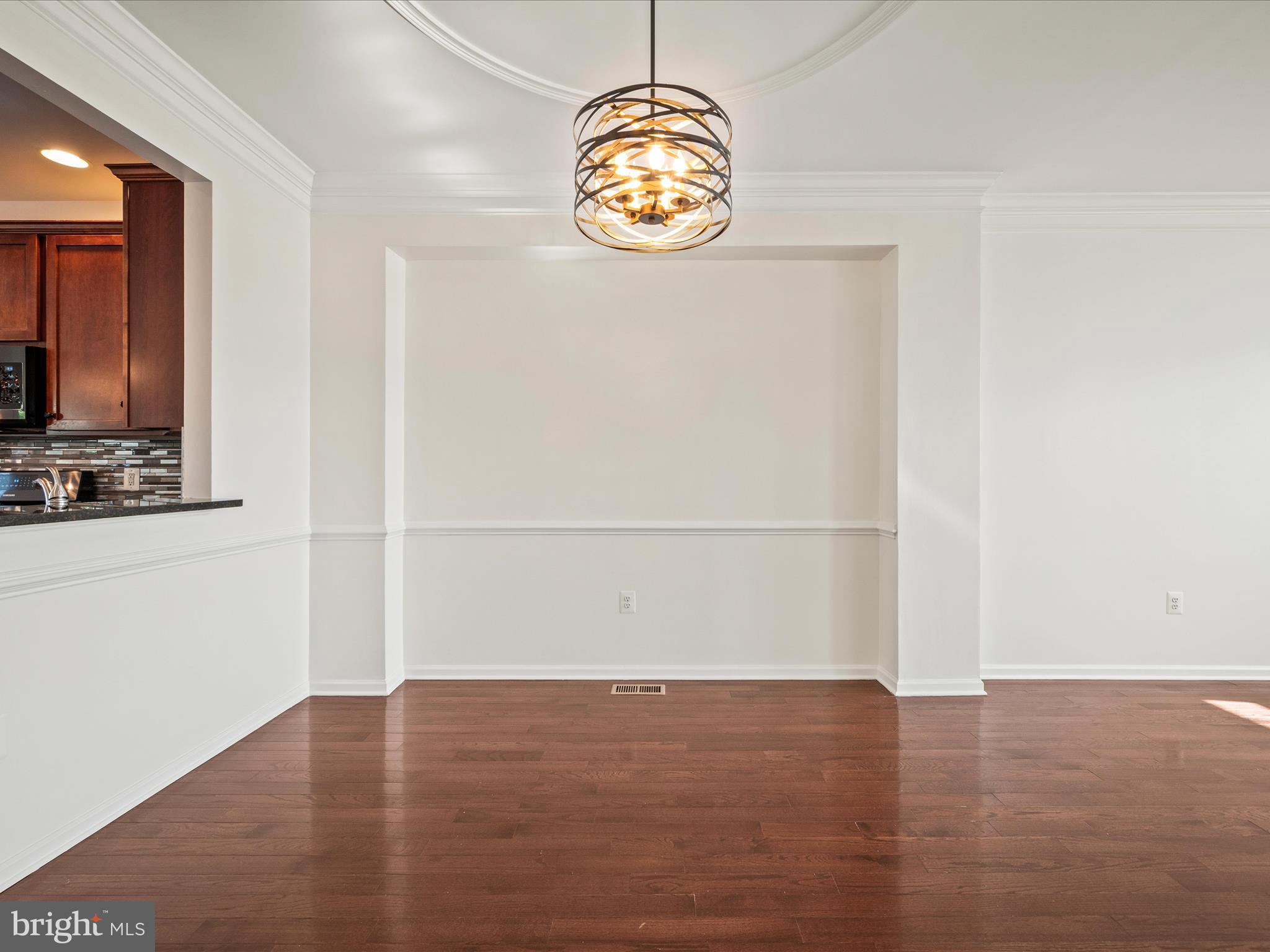 LOUDOUN VALLEY ESTATES - Residential