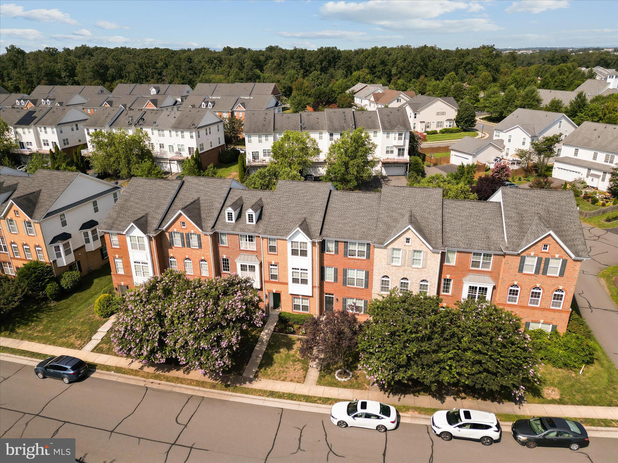 LOUDOUN VALLEY ESTATES - Residential