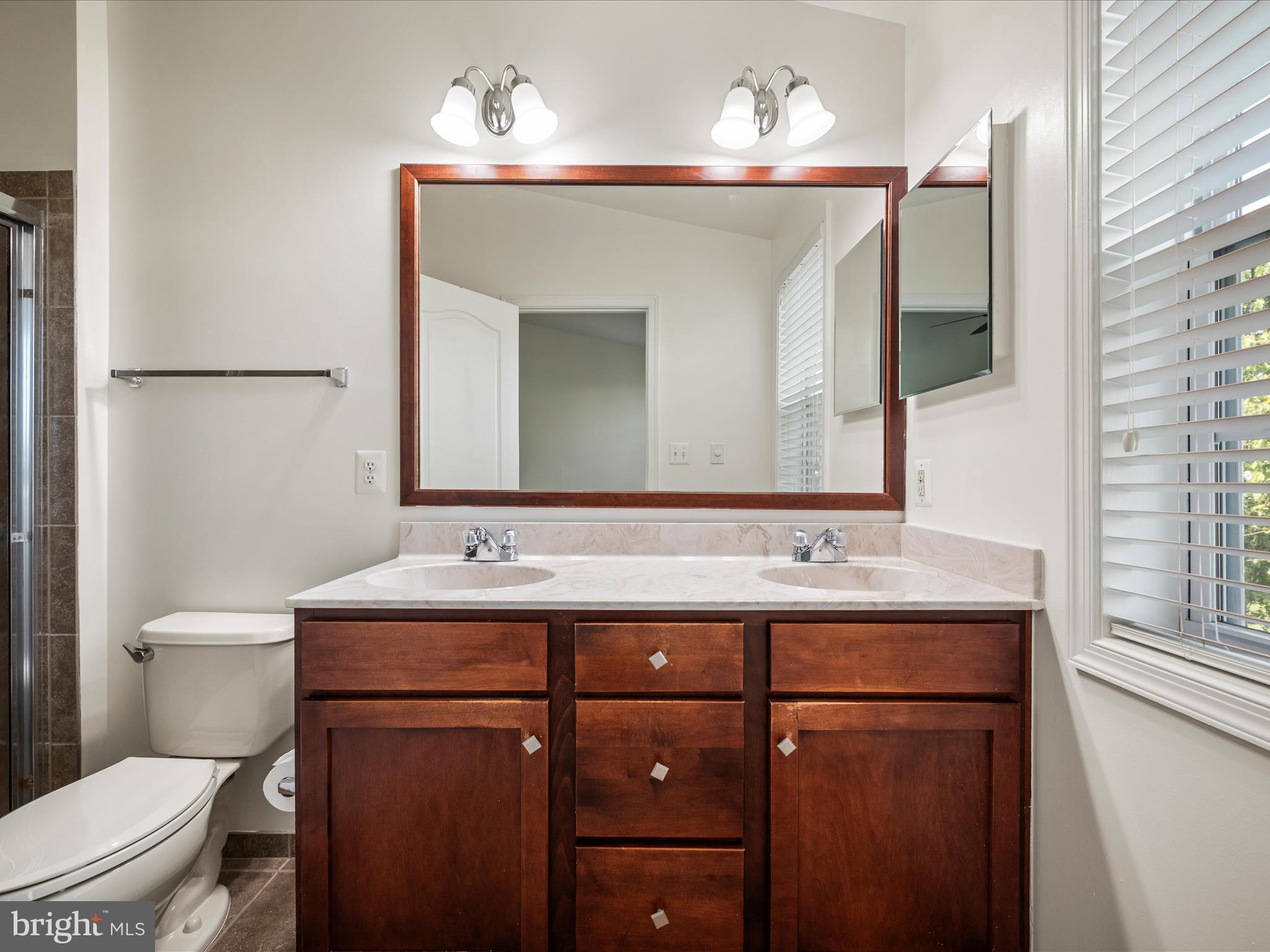 LOUDOUN VALLEY ESTATES - Residential