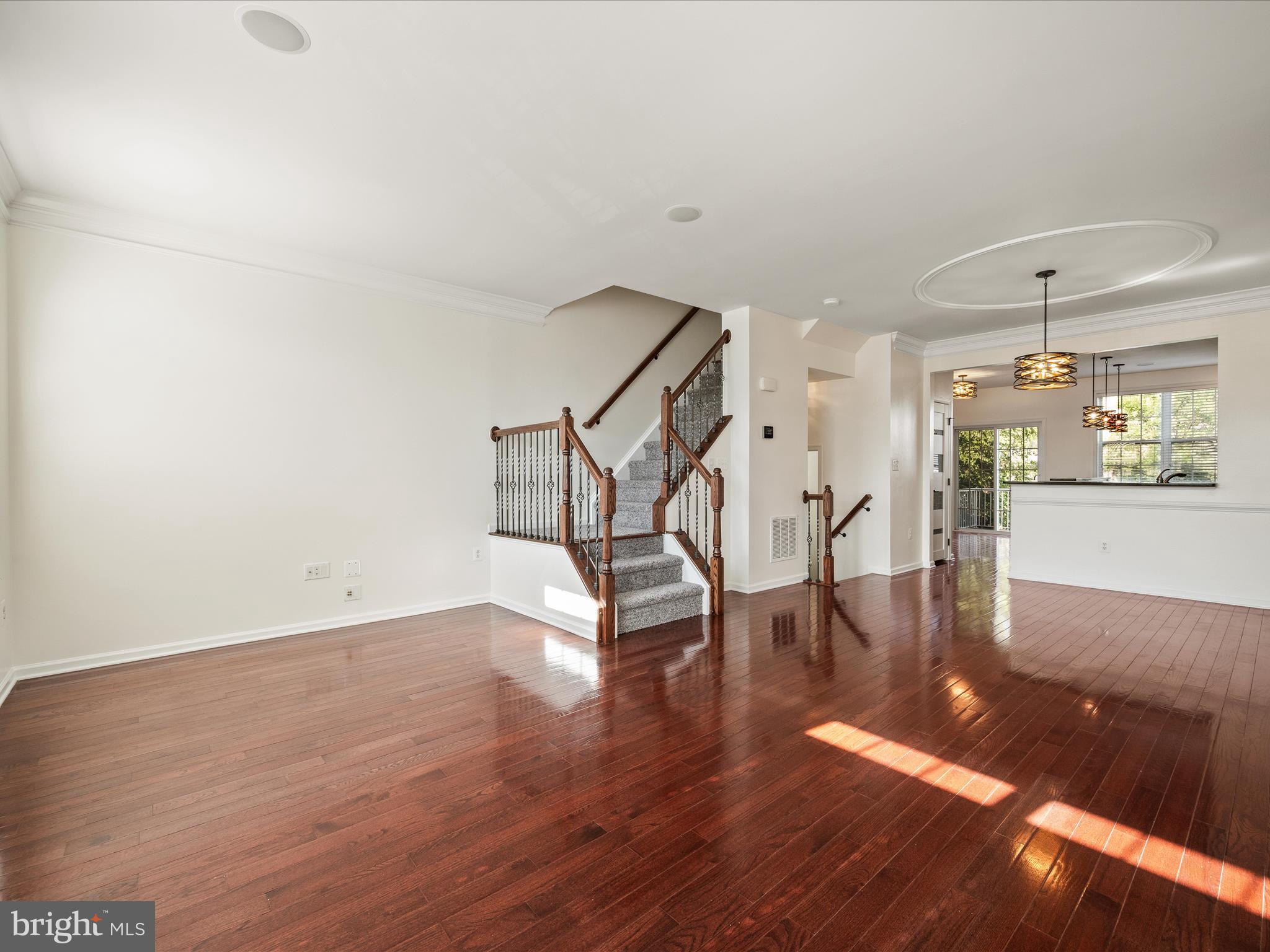 LOUDOUN VALLEY ESTATES - Residential