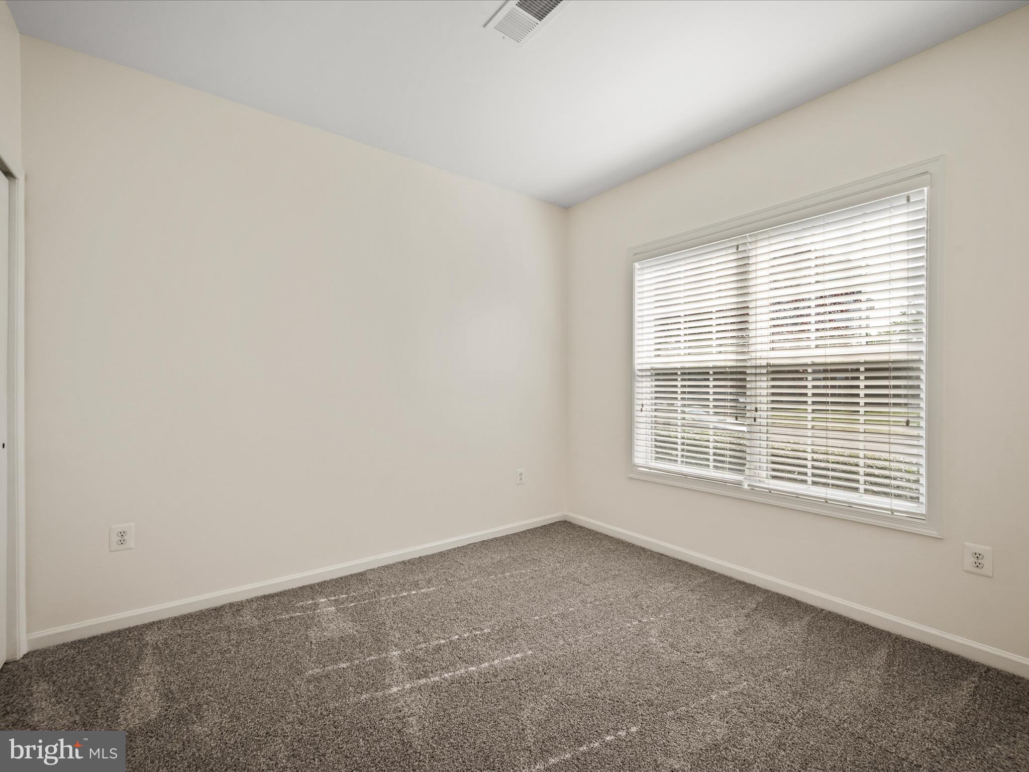 LOUDOUN VALLEY ESTATES - Residential