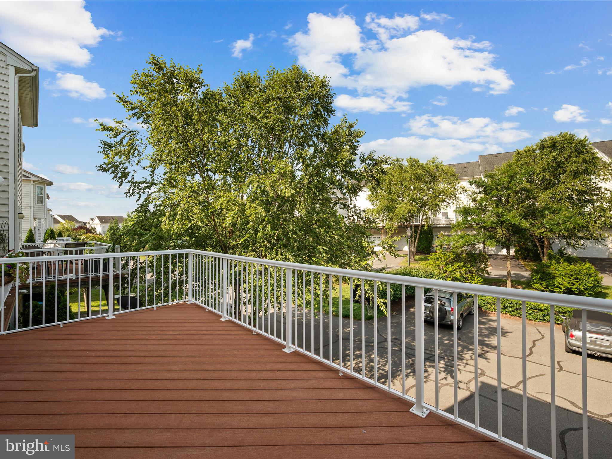 LOUDOUN VALLEY ESTATES - Residential