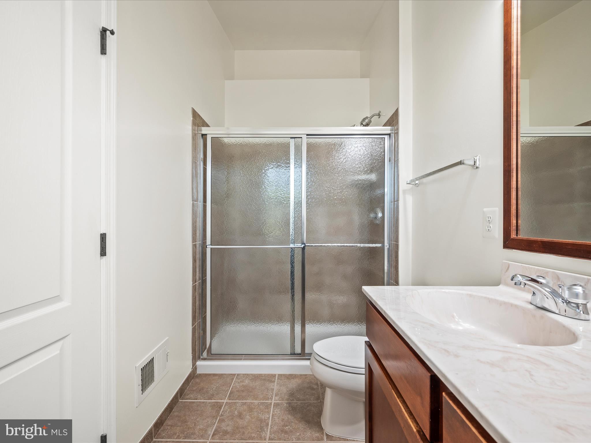 LOUDOUN VALLEY ESTATES - Residential