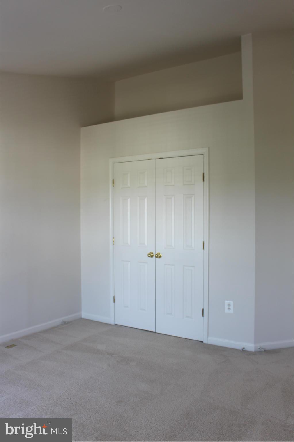 VILLAGE OF IDLEWILD - Residential Lease