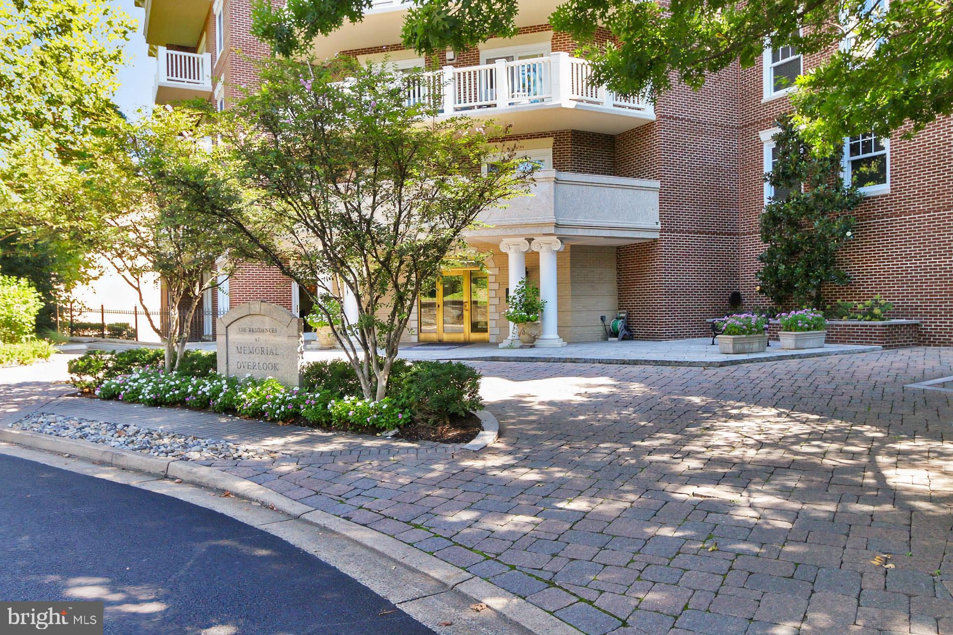 MEMORIAL OVERLOOK - Residential