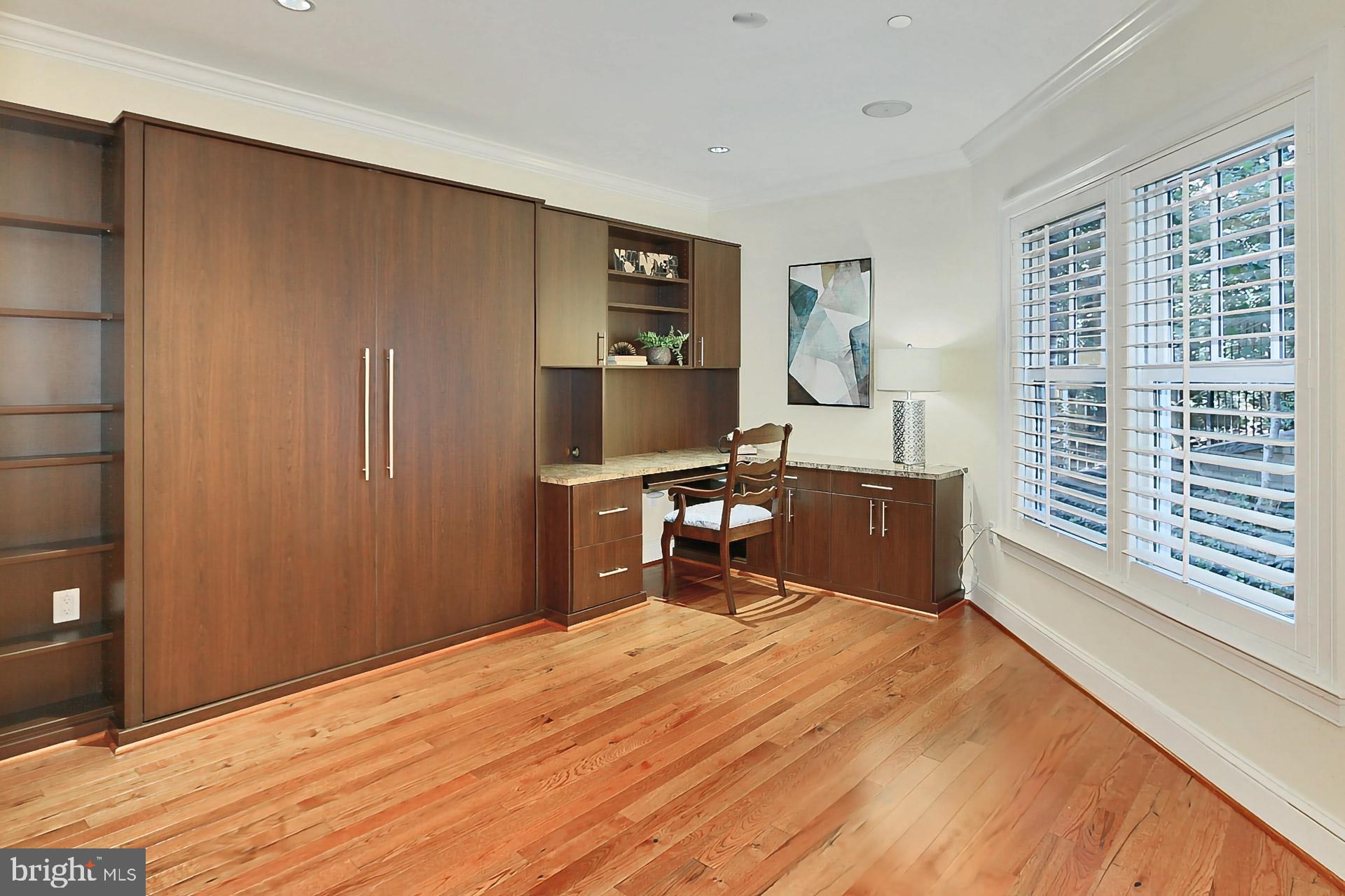 MEMORIAL OVERLOOK - Residential