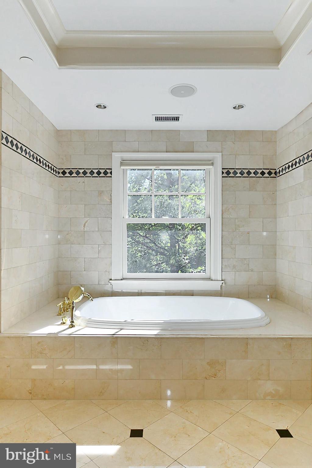 MEMORIAL OVERLOOK - Residential