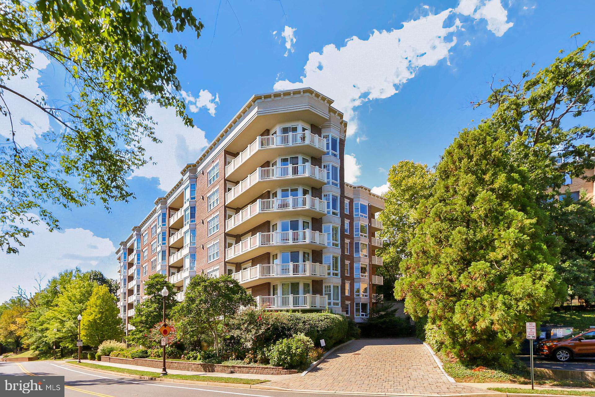 MEMORIAL OVERLOOK - Residential