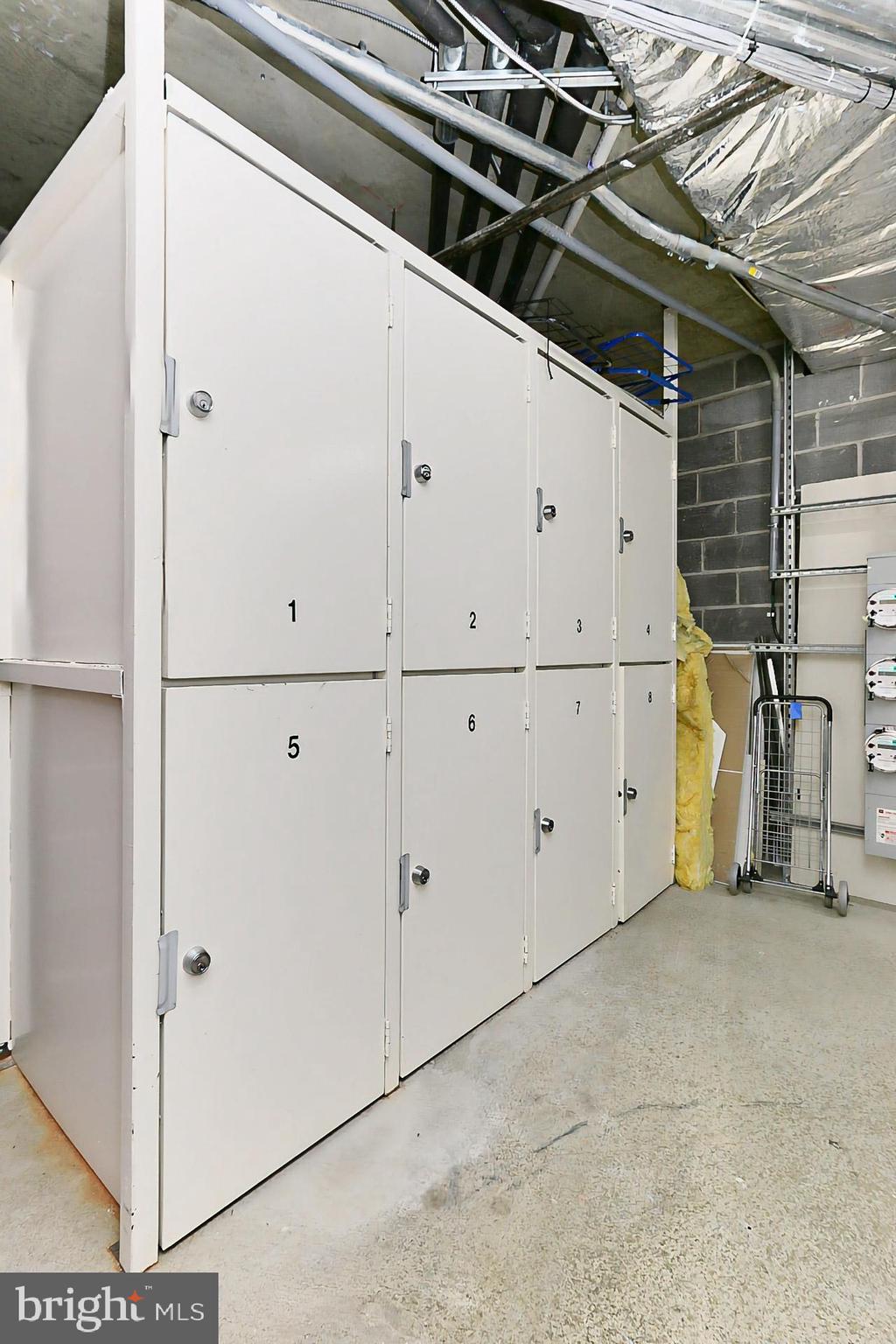 MEMORIAL OVERLOOK - Residential