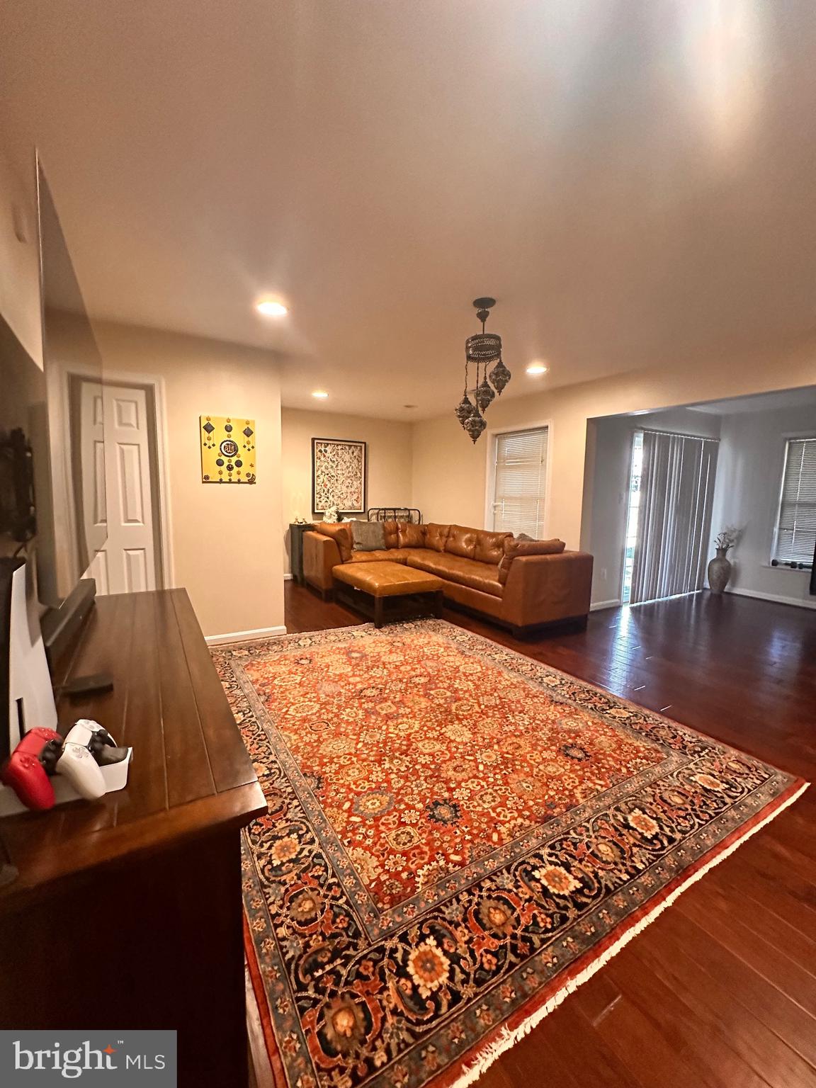 HIGHLAND OAKS - Residential Lease