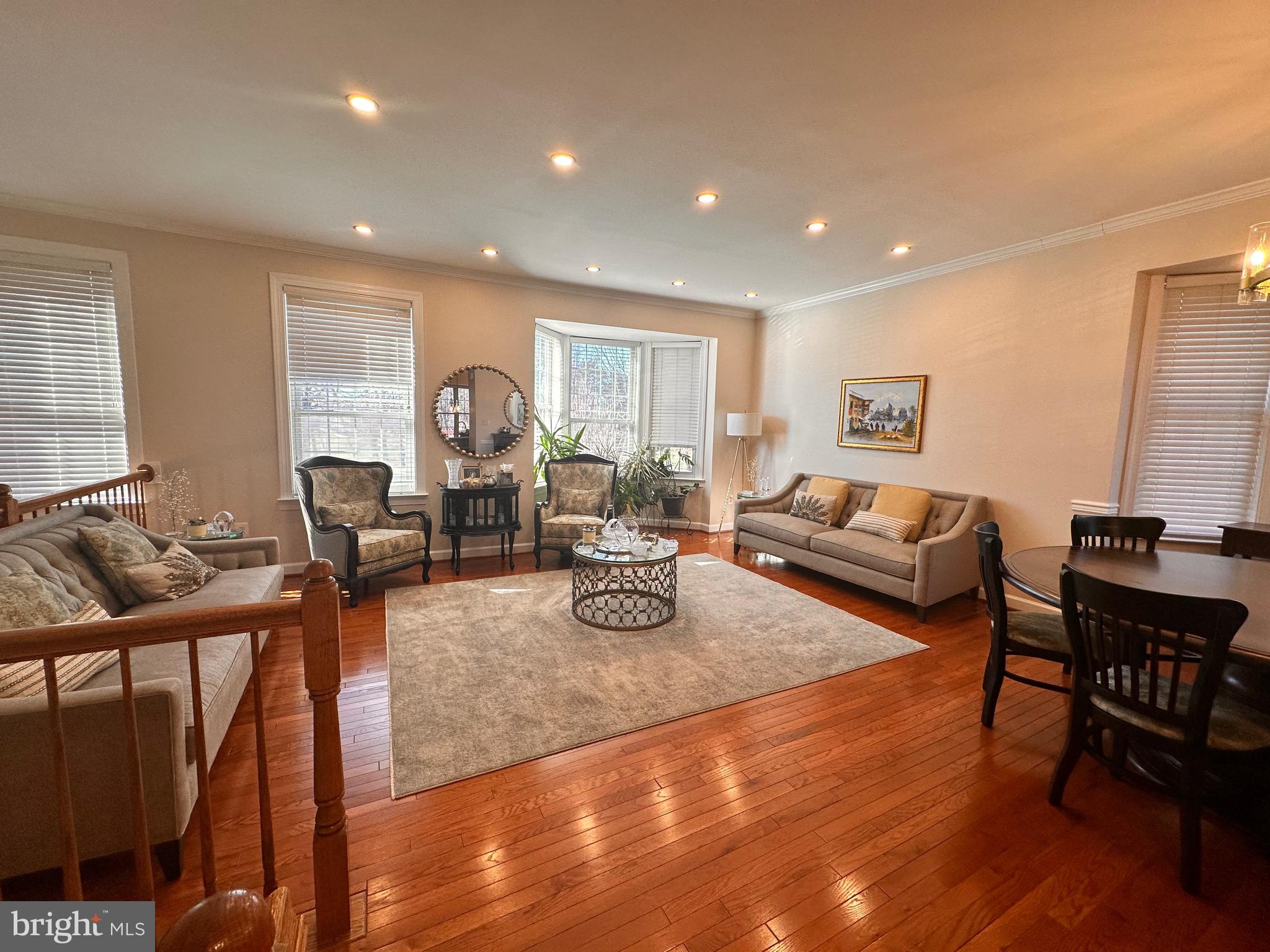 HIGHLAND OAKS - Residential Lease