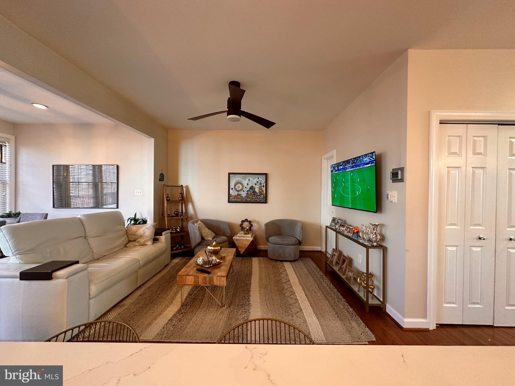 HIGHLAND OAKS - Residential Lease