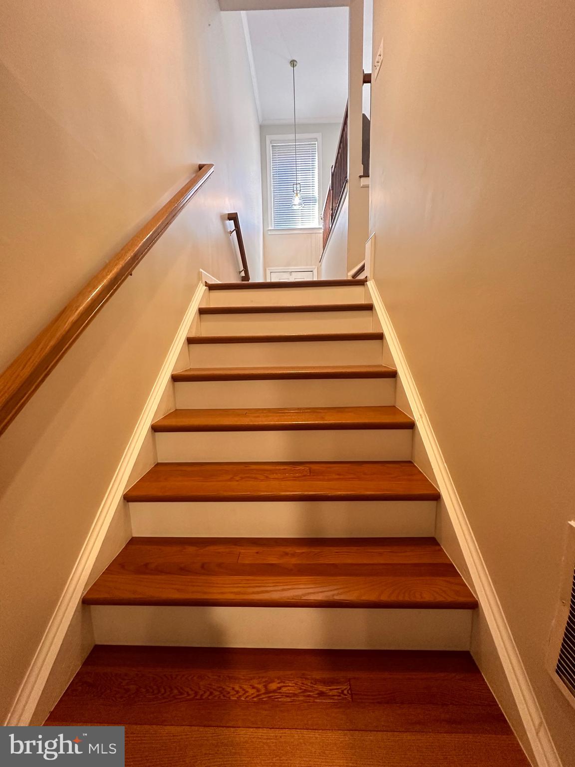 HIGHLAND OAKS - Residential Lease